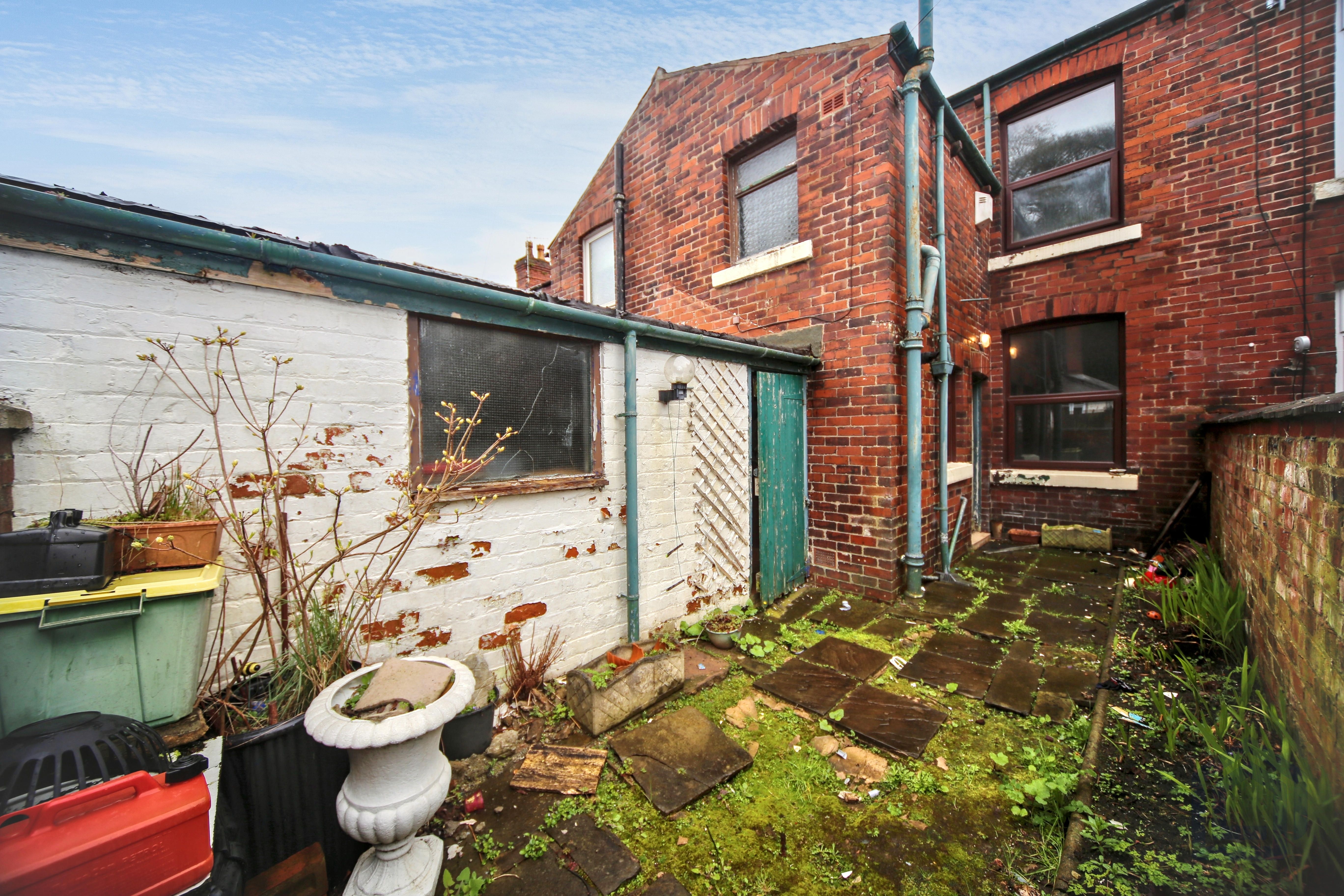 337 Preston Road Clayton-le-Woods, Chorley, PR6 7PY