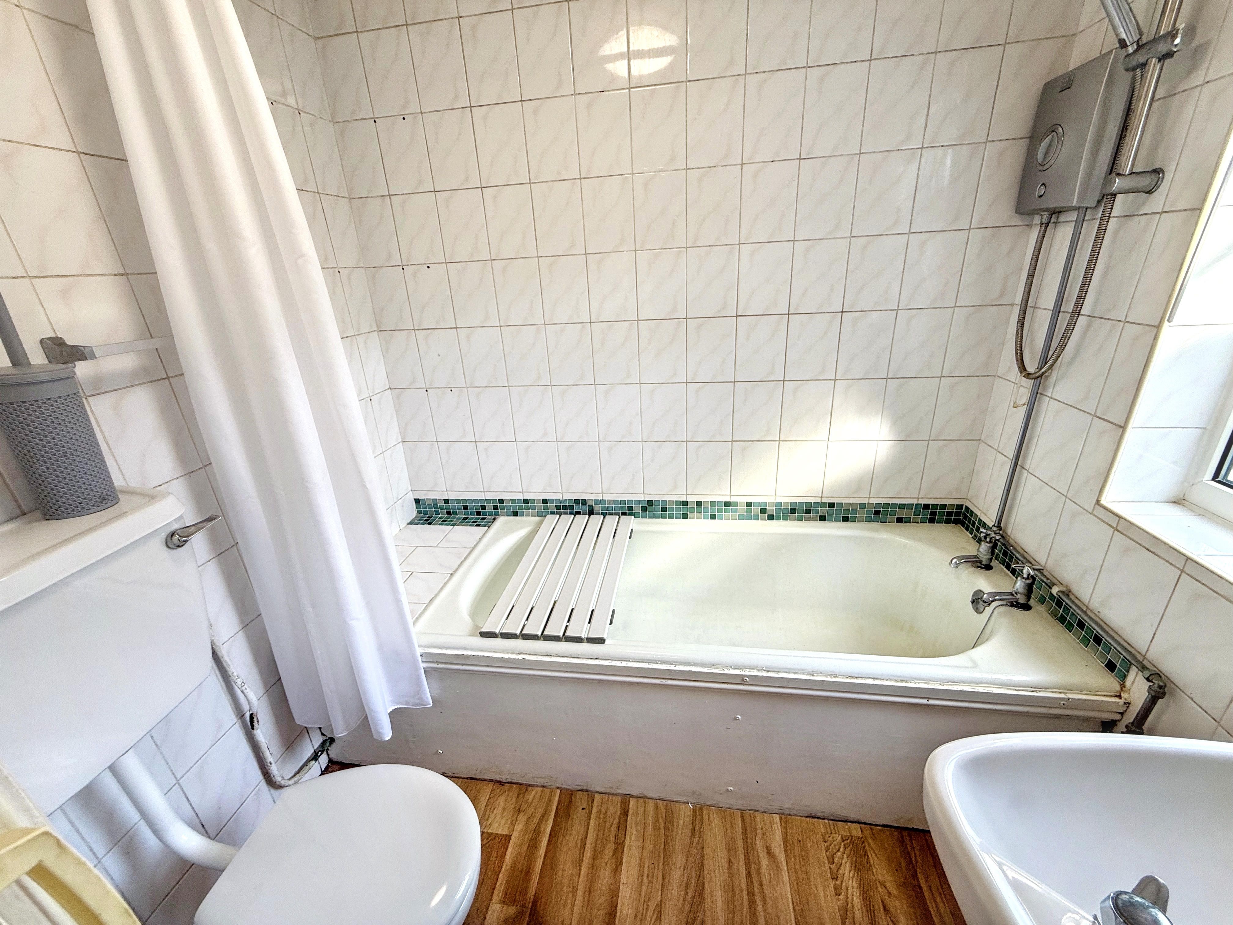 18 Sergeant Simon Valentine Way, Bedworth, CV12 8JH