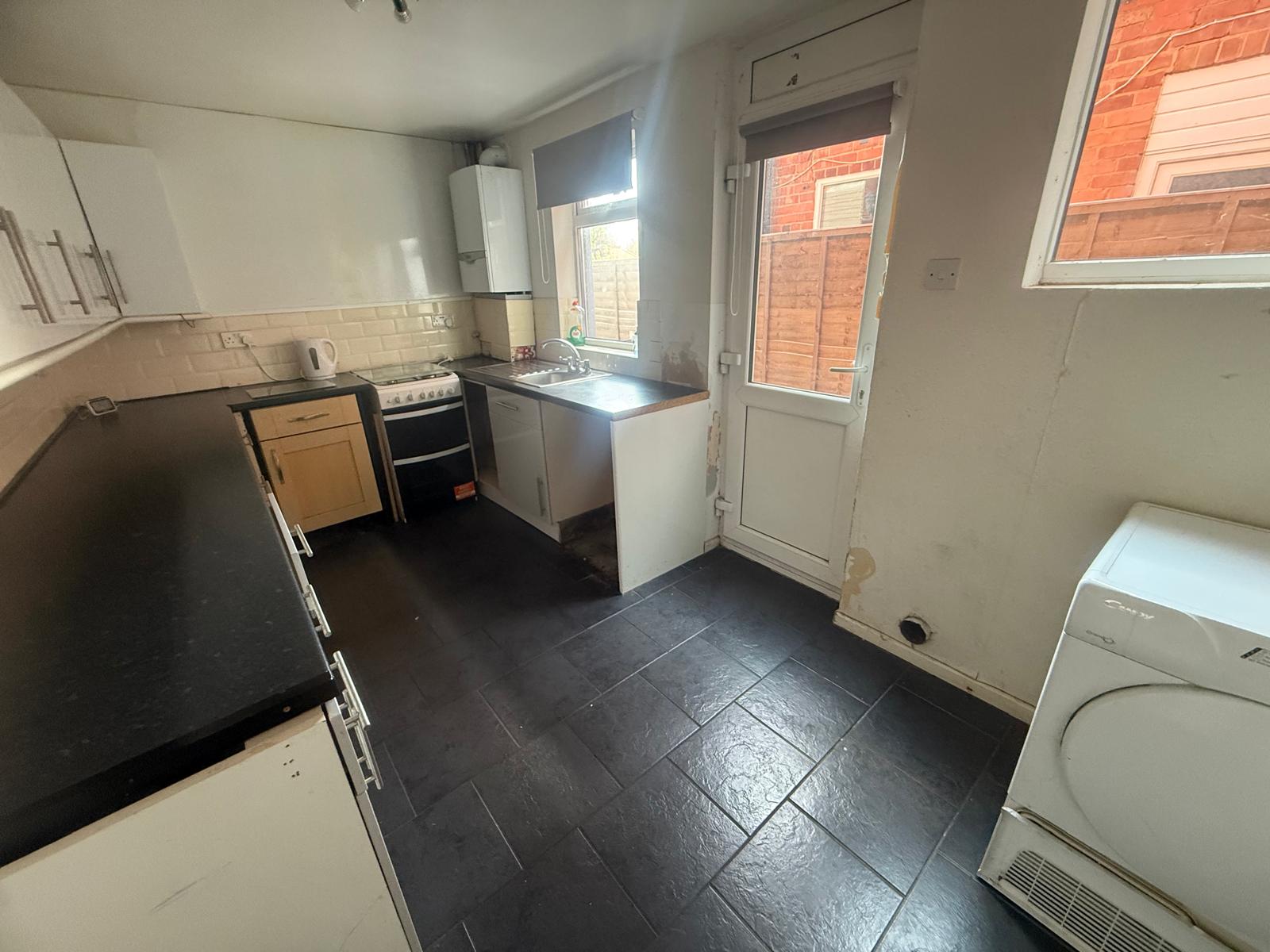 66 Stanley Road, Nuneaton, CV11 5EW