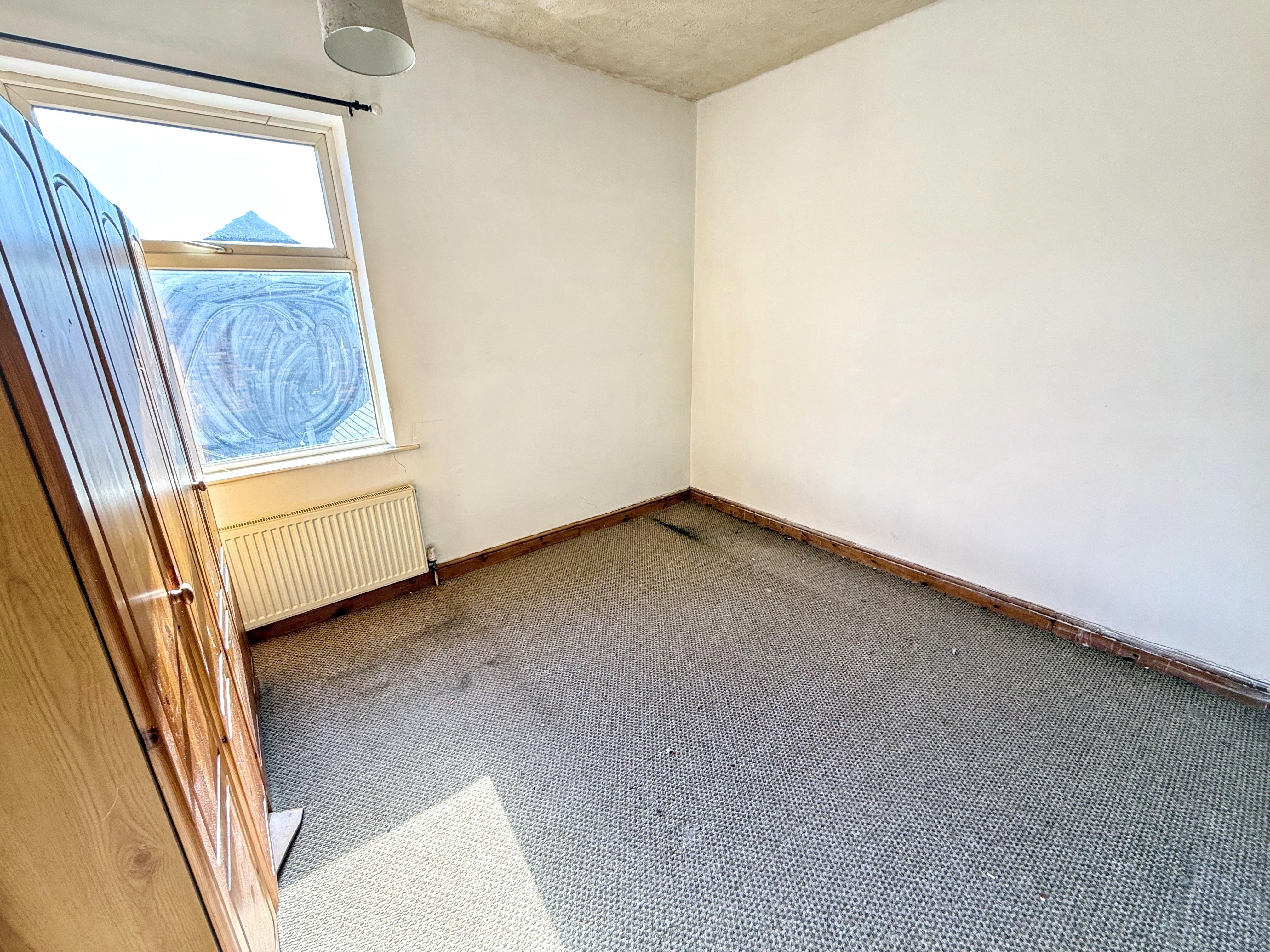 8 Lindley Street, Stoke-on-Trent, ST6 2DW