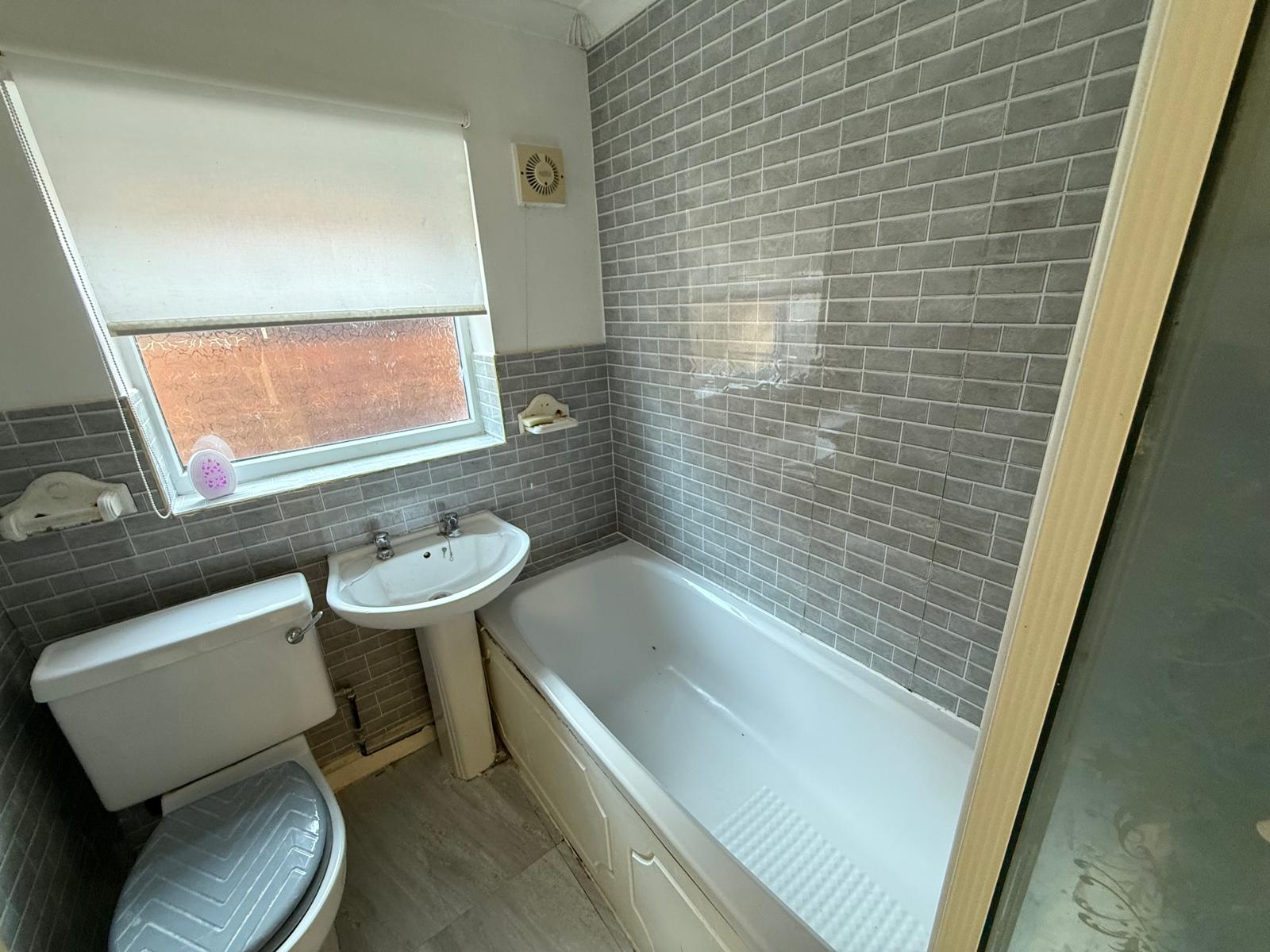 8 Lindley Street, Stoke-on-Trent, ST6 2DW