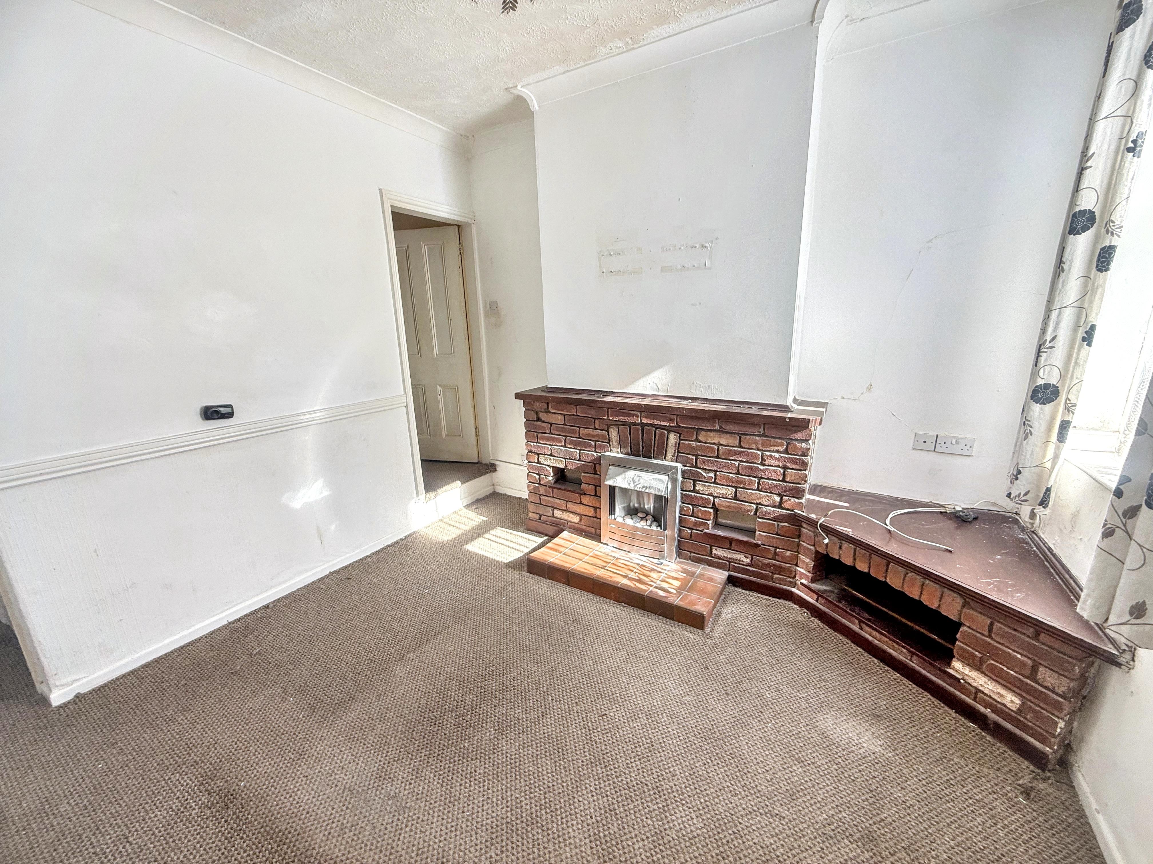 8 Lindley Street, Stoke-on-Trent, ST6 2DW