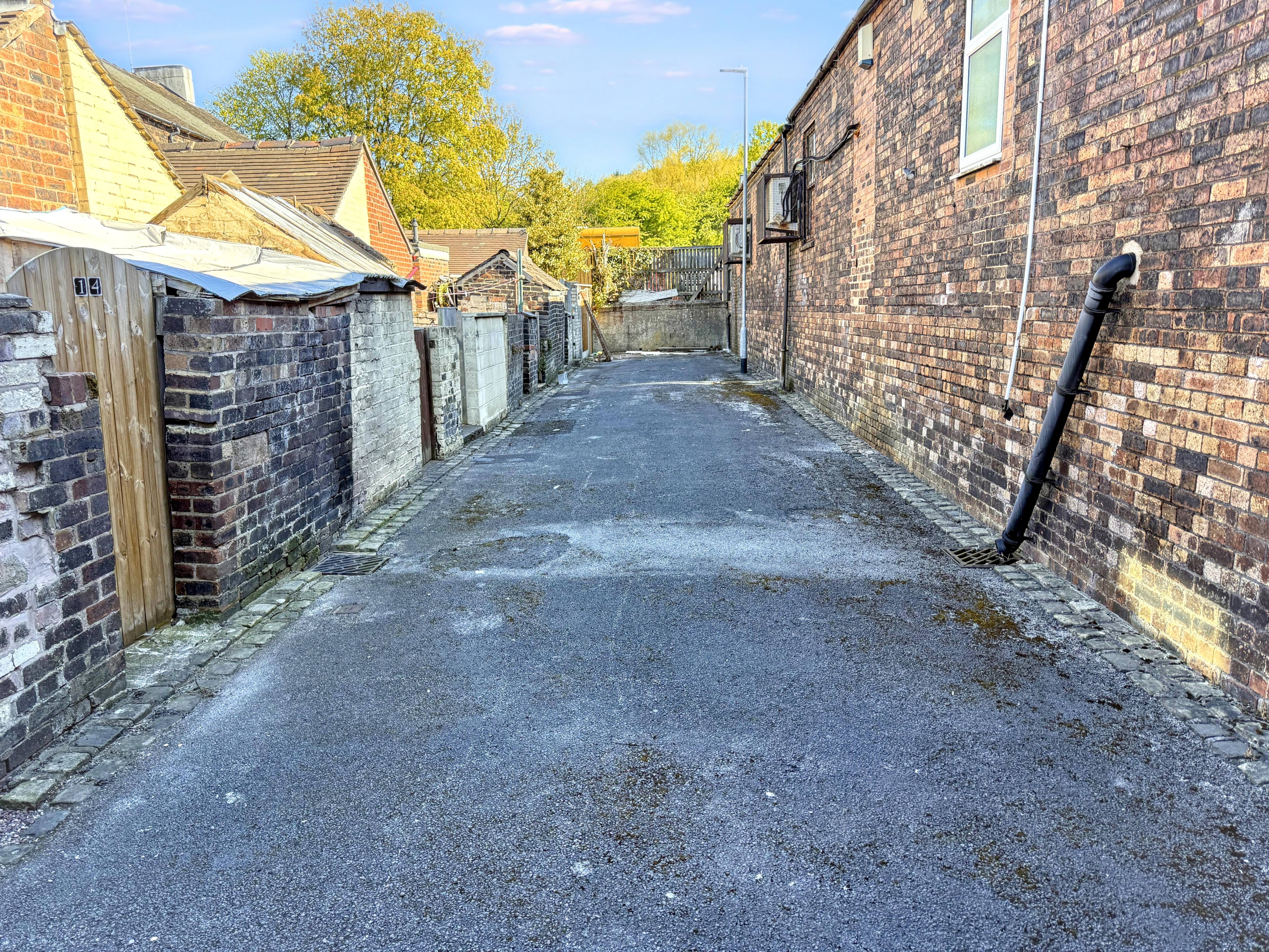 8 Lindley Street, Stoke-on-Trent, ST6 2DW