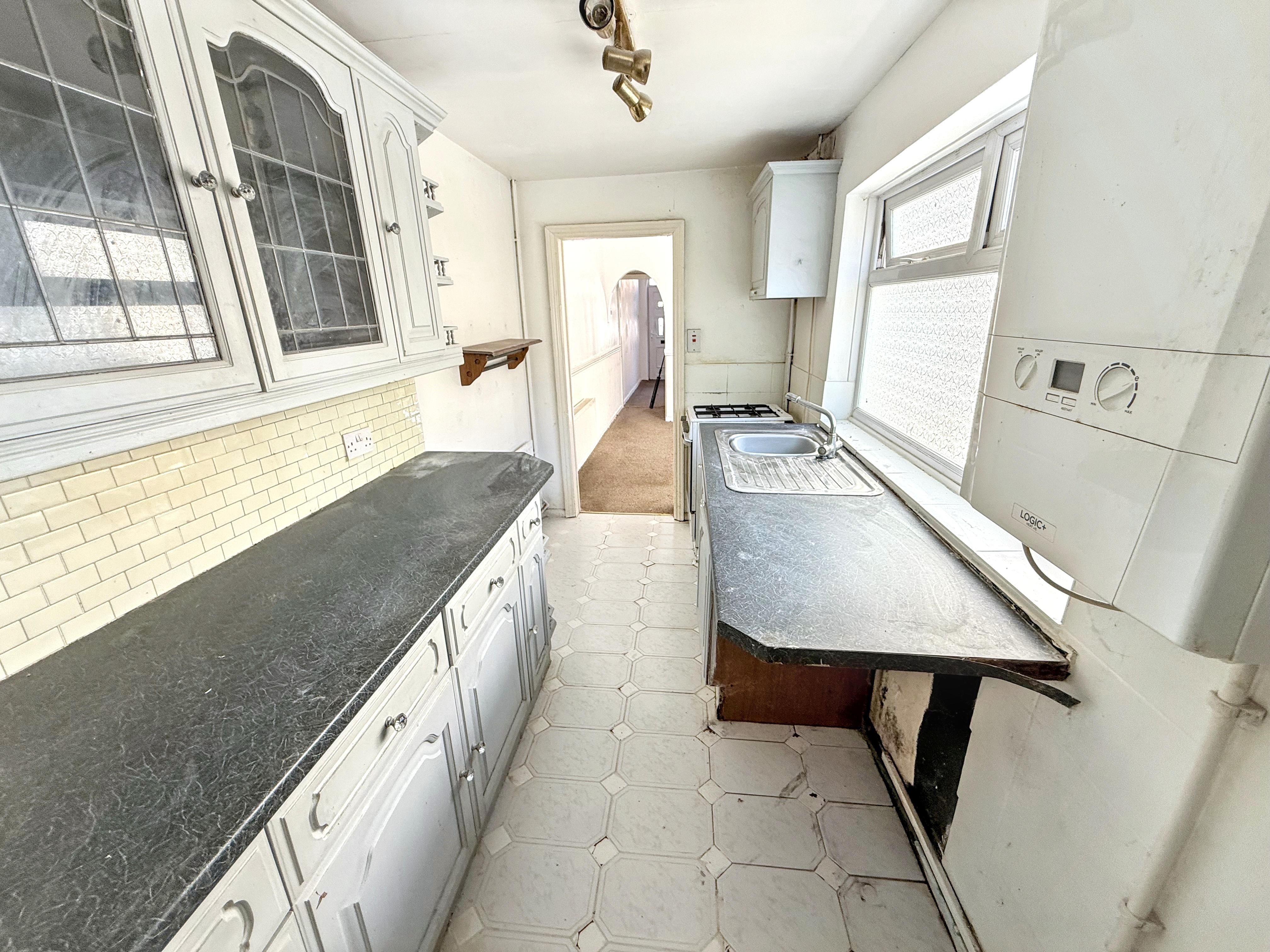 8 Lindley Street, Stoke-on-Trent, ST6 2DW