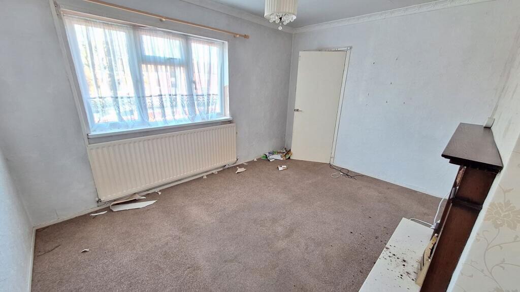 117 Kitwood Avenue, Dordon, Tamworth, Warwickshire, B78 1PF, Tamworth, B78 1PF