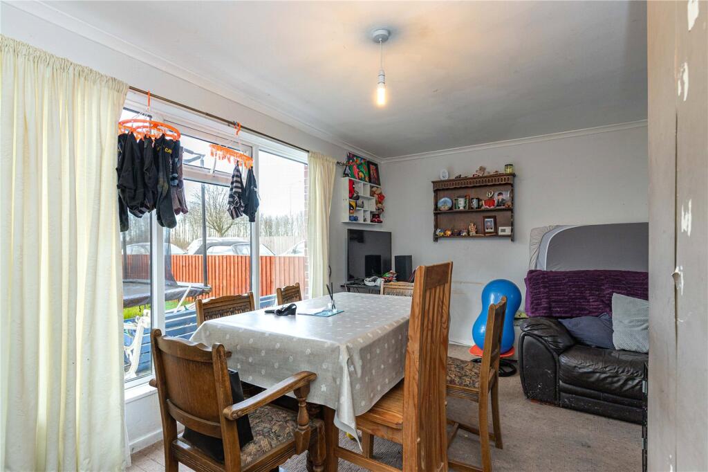 26 Gloucester Road, Stoke-on-Trent, ST7 1EN