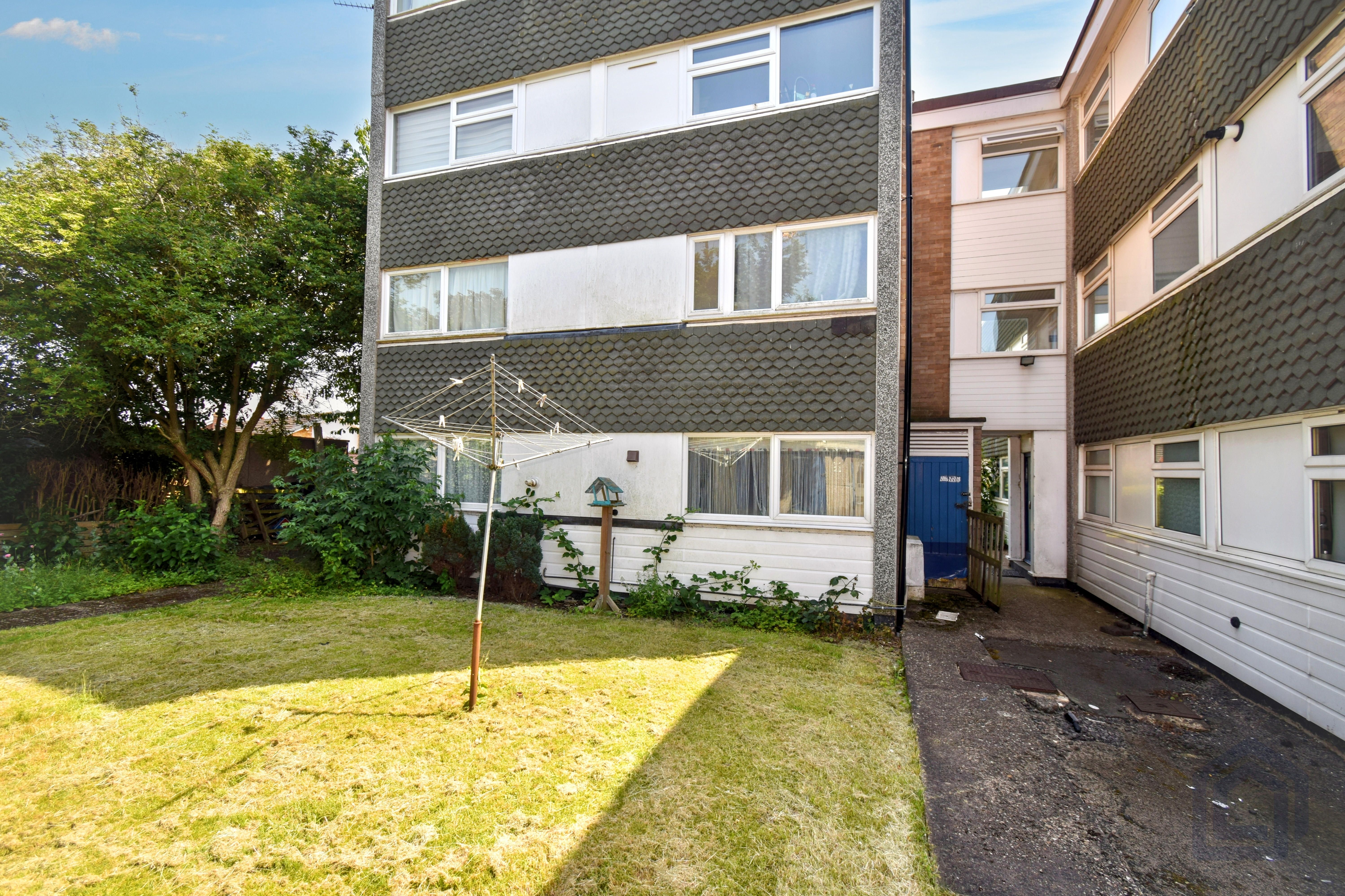 Kenilworth Court Flats, Kenilworth Rd, Wigston LE18 4XT