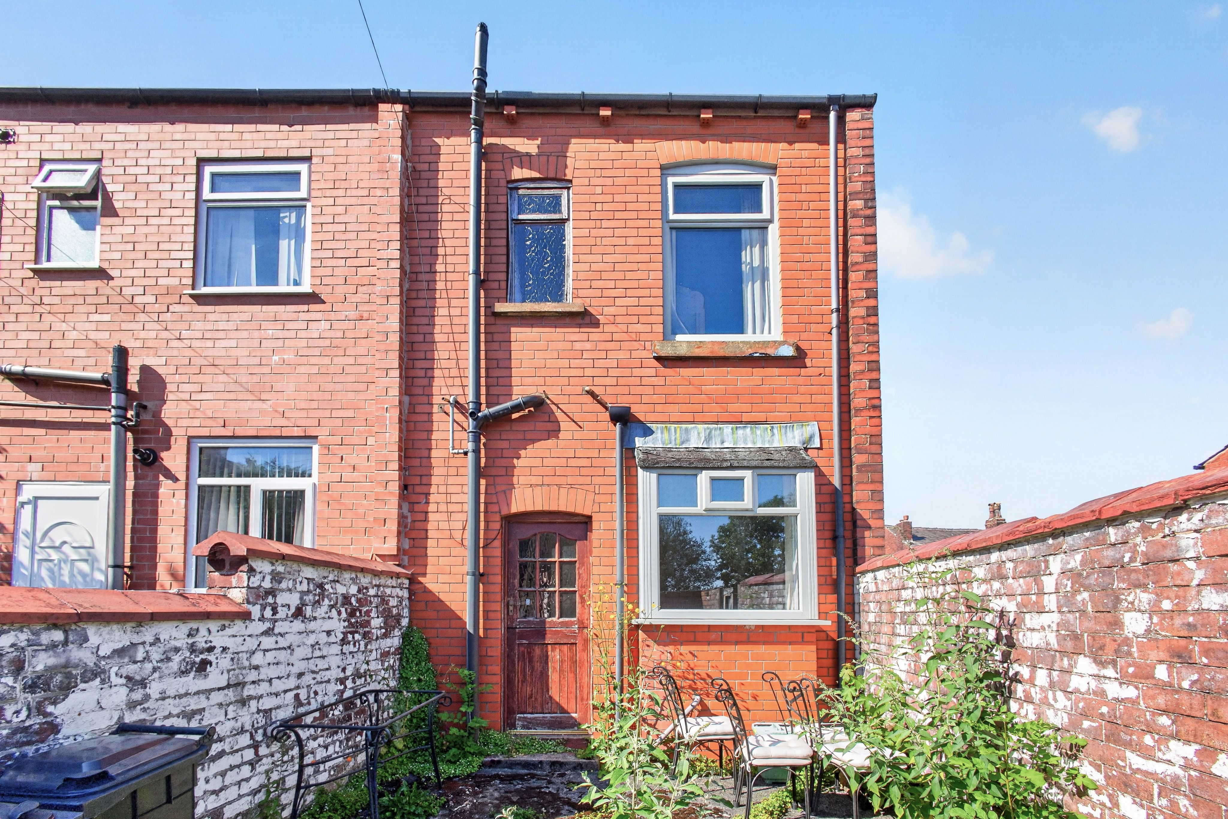 147 Arnold St, Bolton BL1 3EX