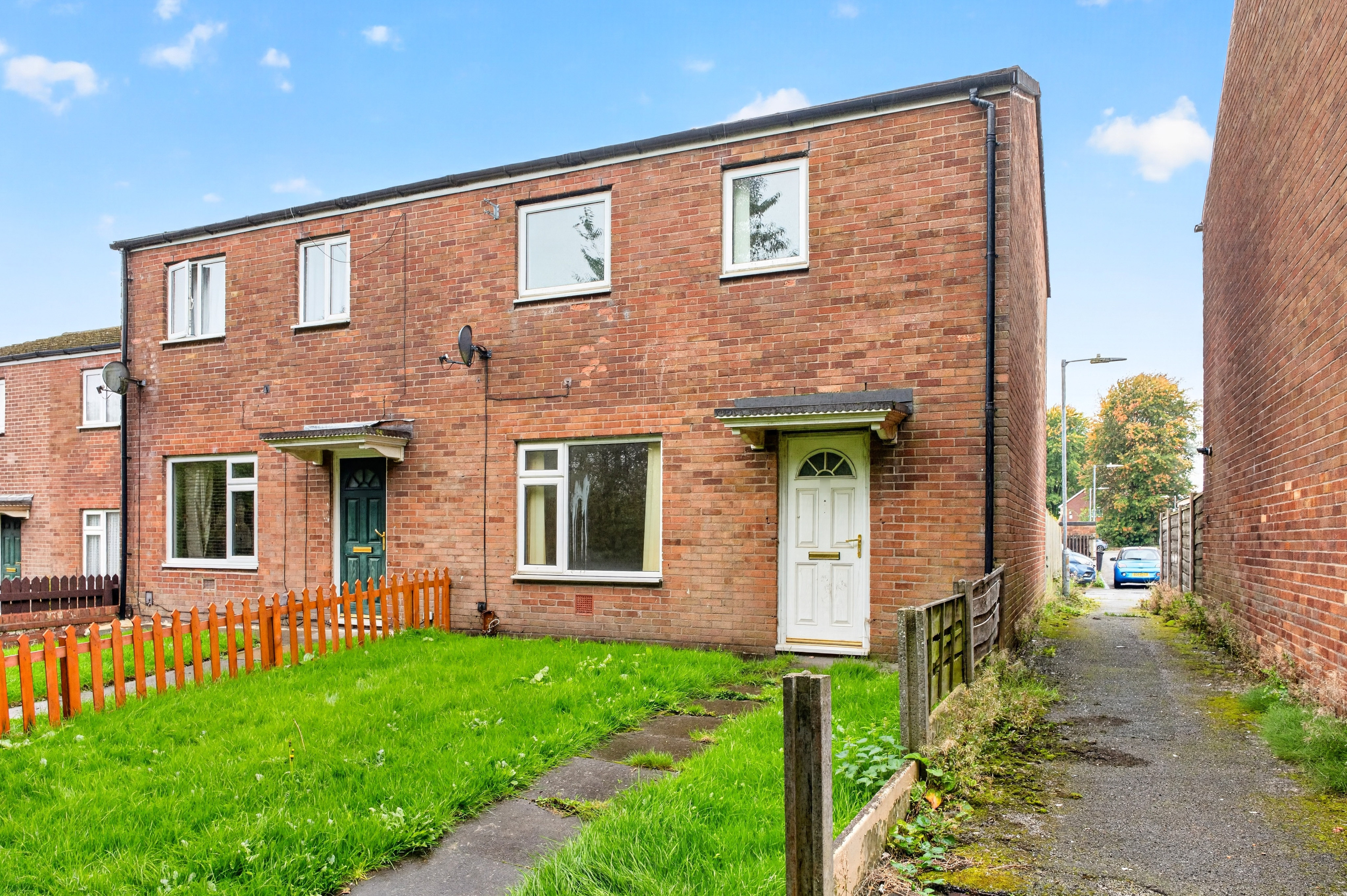 14 Dove Walk, Farnworth, Bolton BL4 0RQ