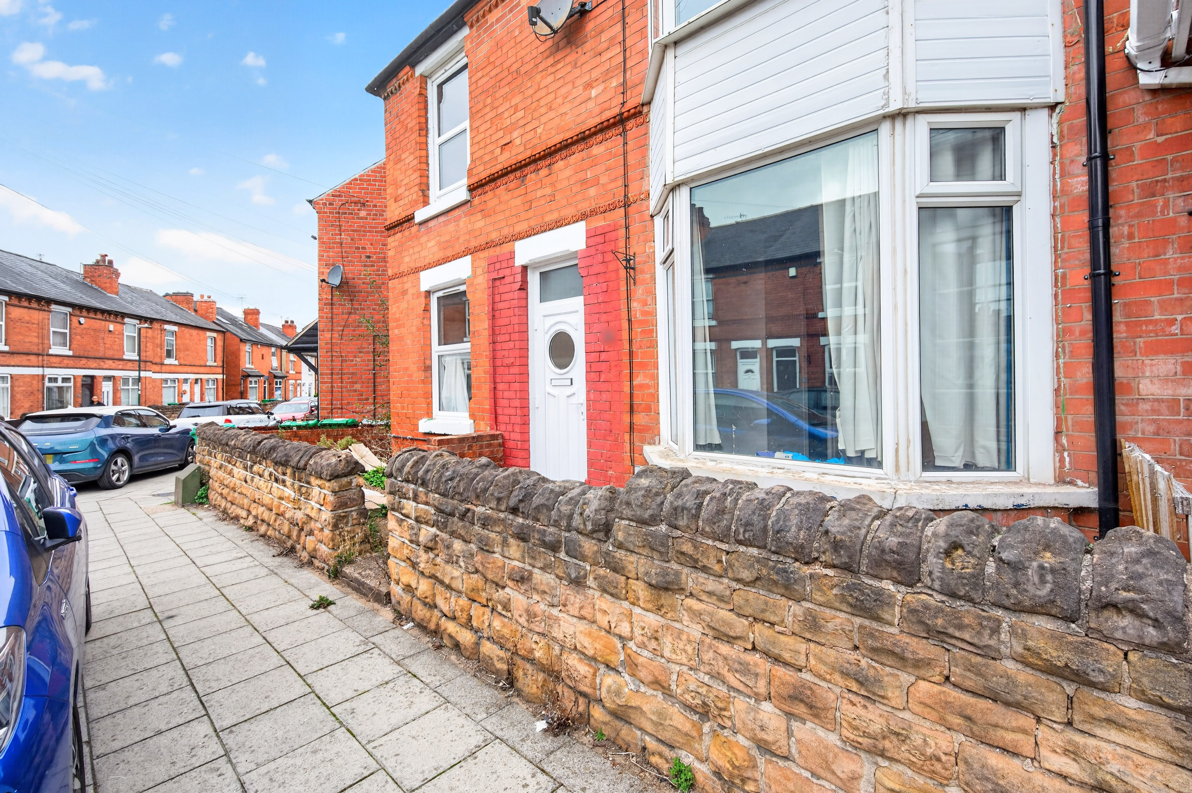 39 Logan St, Nottingham NG6 9FZ