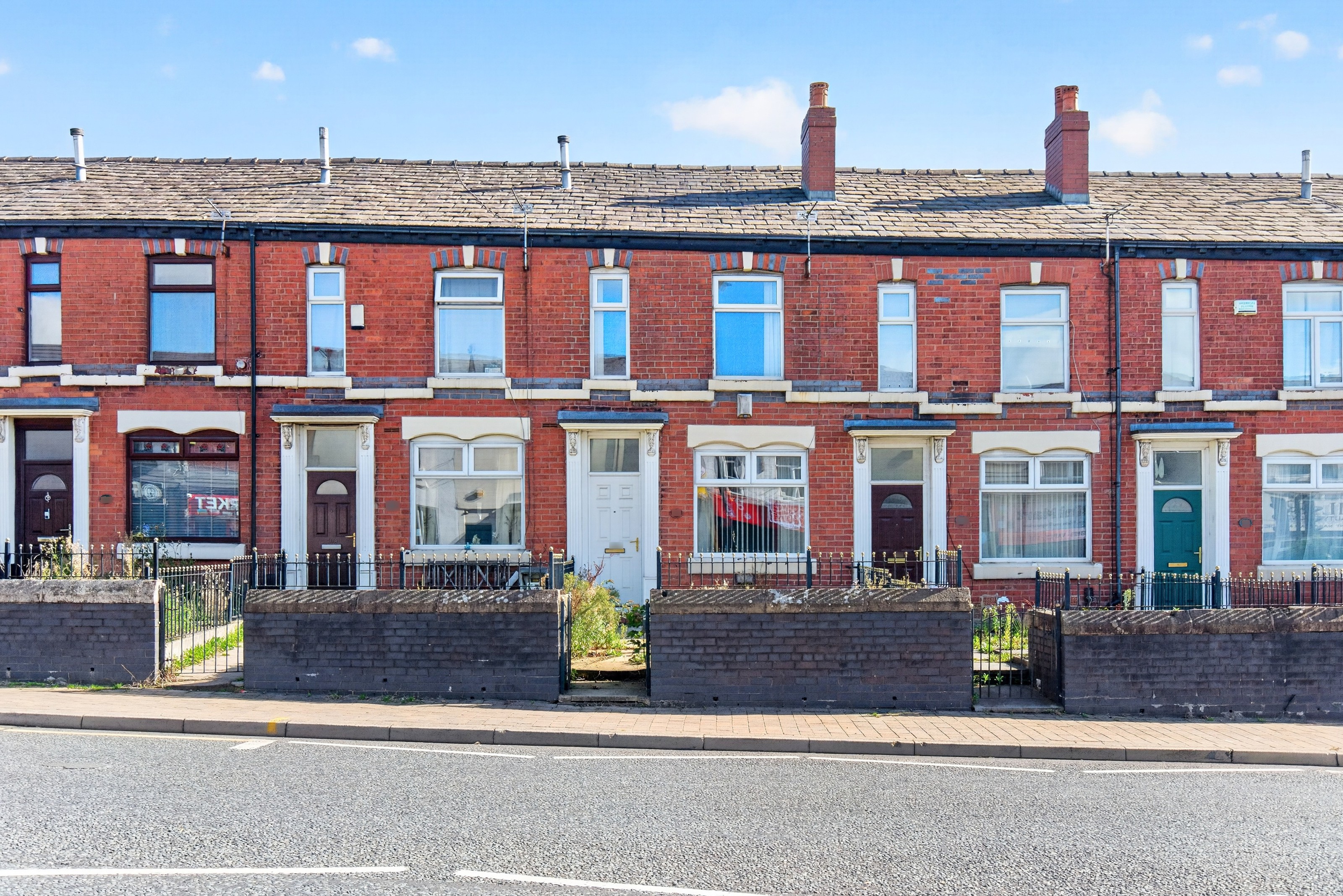 102 Tonge Moor Rd, Bolton BL2 2DP