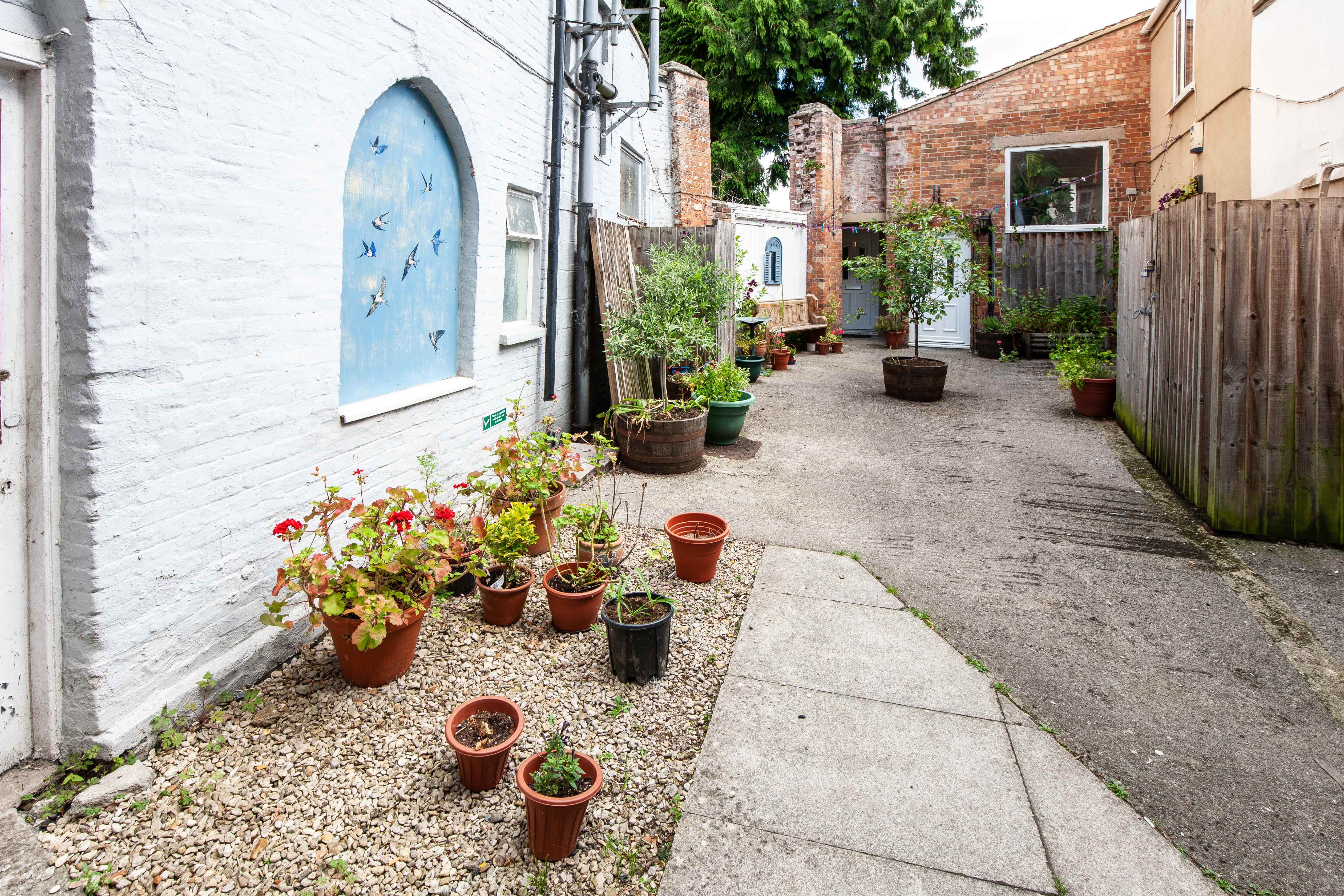 11a Market Place, Warminster, Wiltshire, BA12 9AY