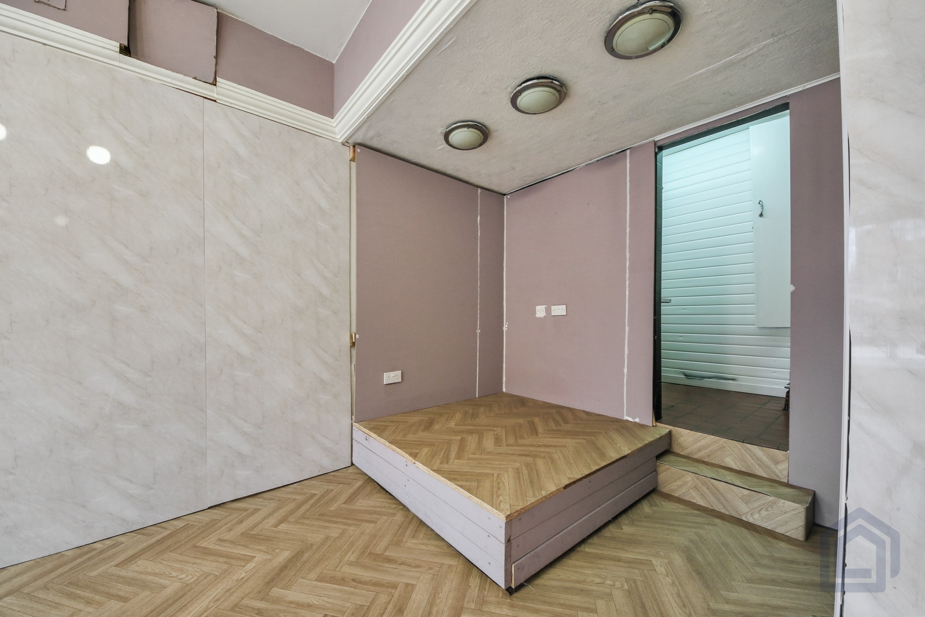 Commercial Property in Wednesbury