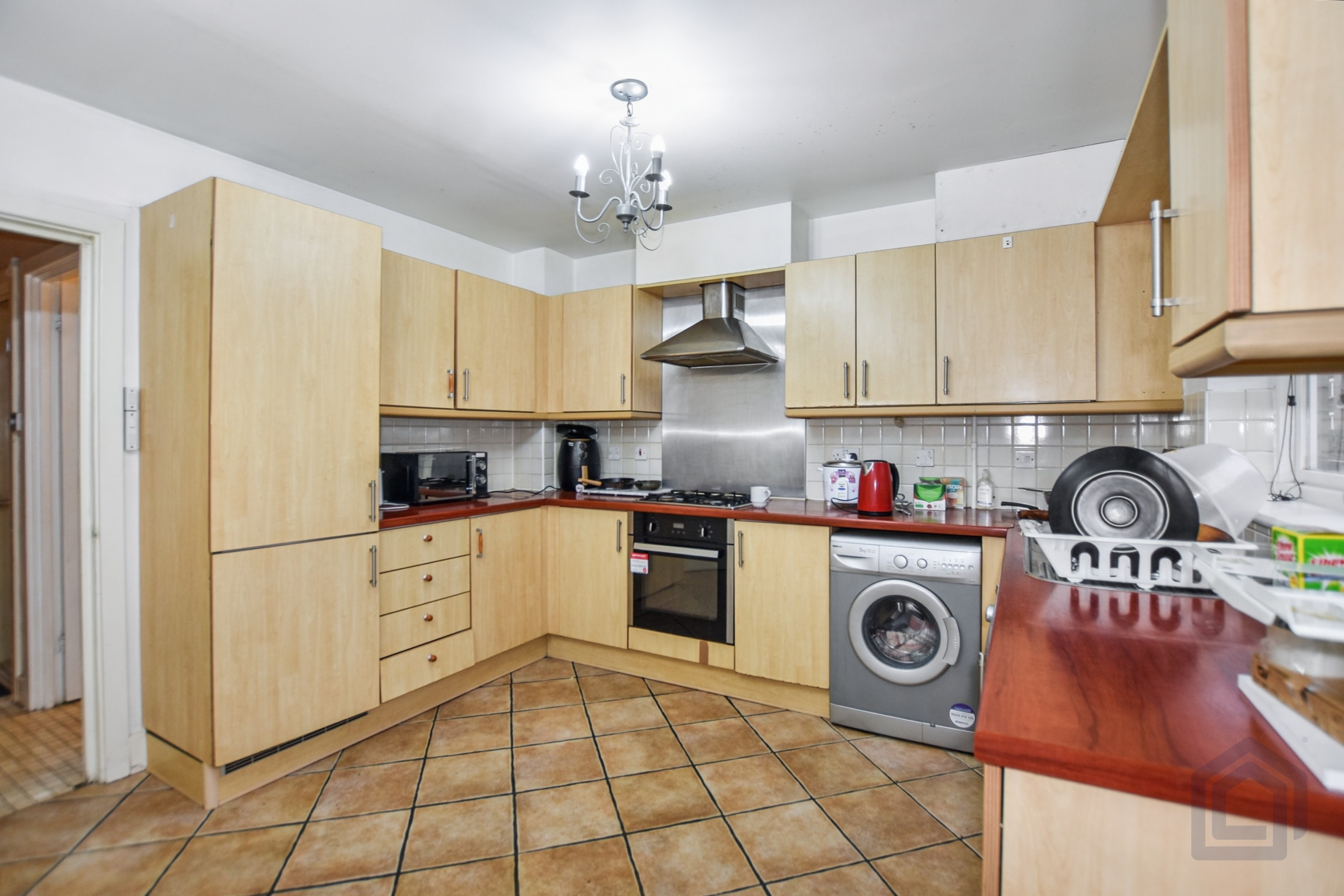 5 Bedroom Terraced House in London