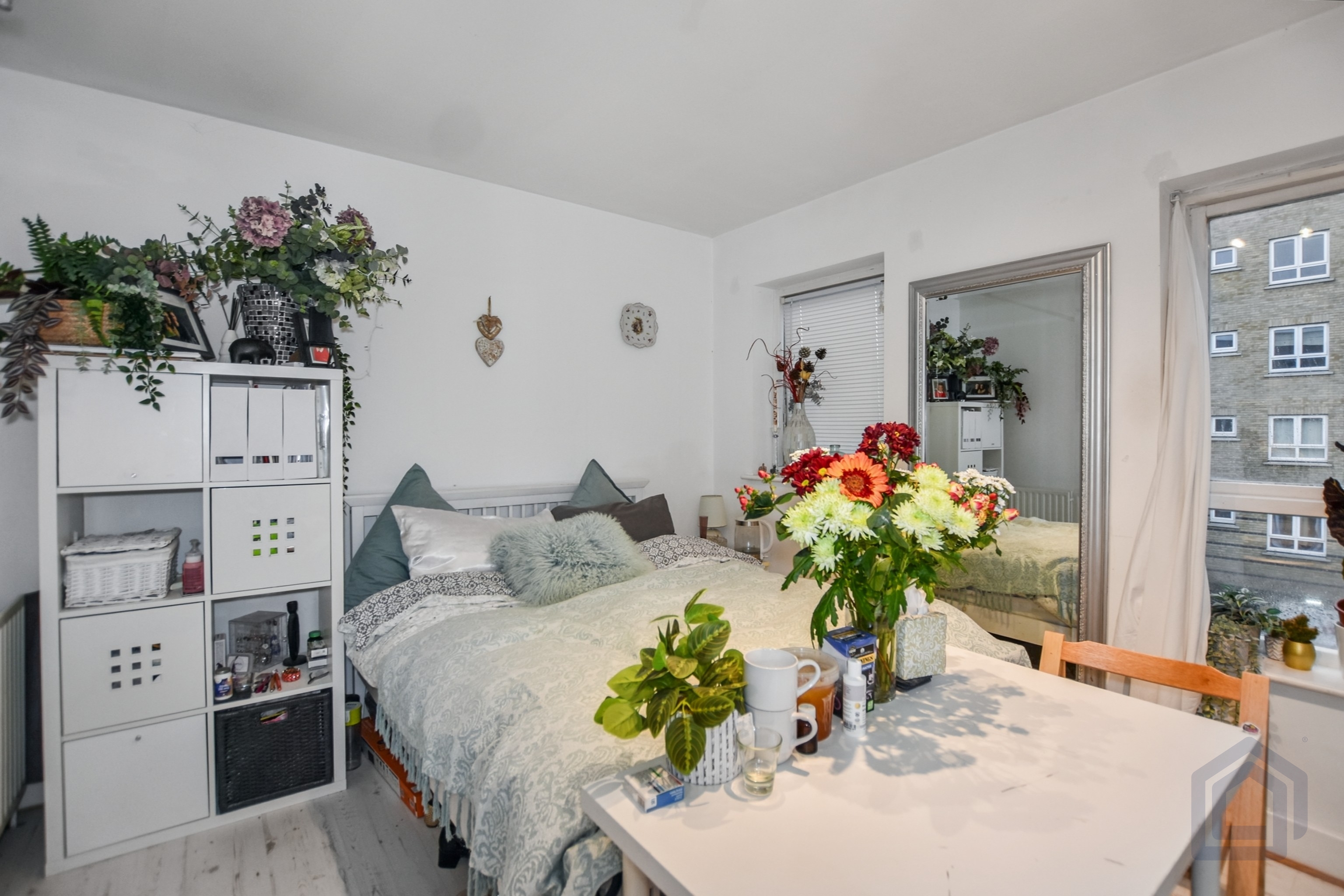 5 Bedroom Terraced House in London