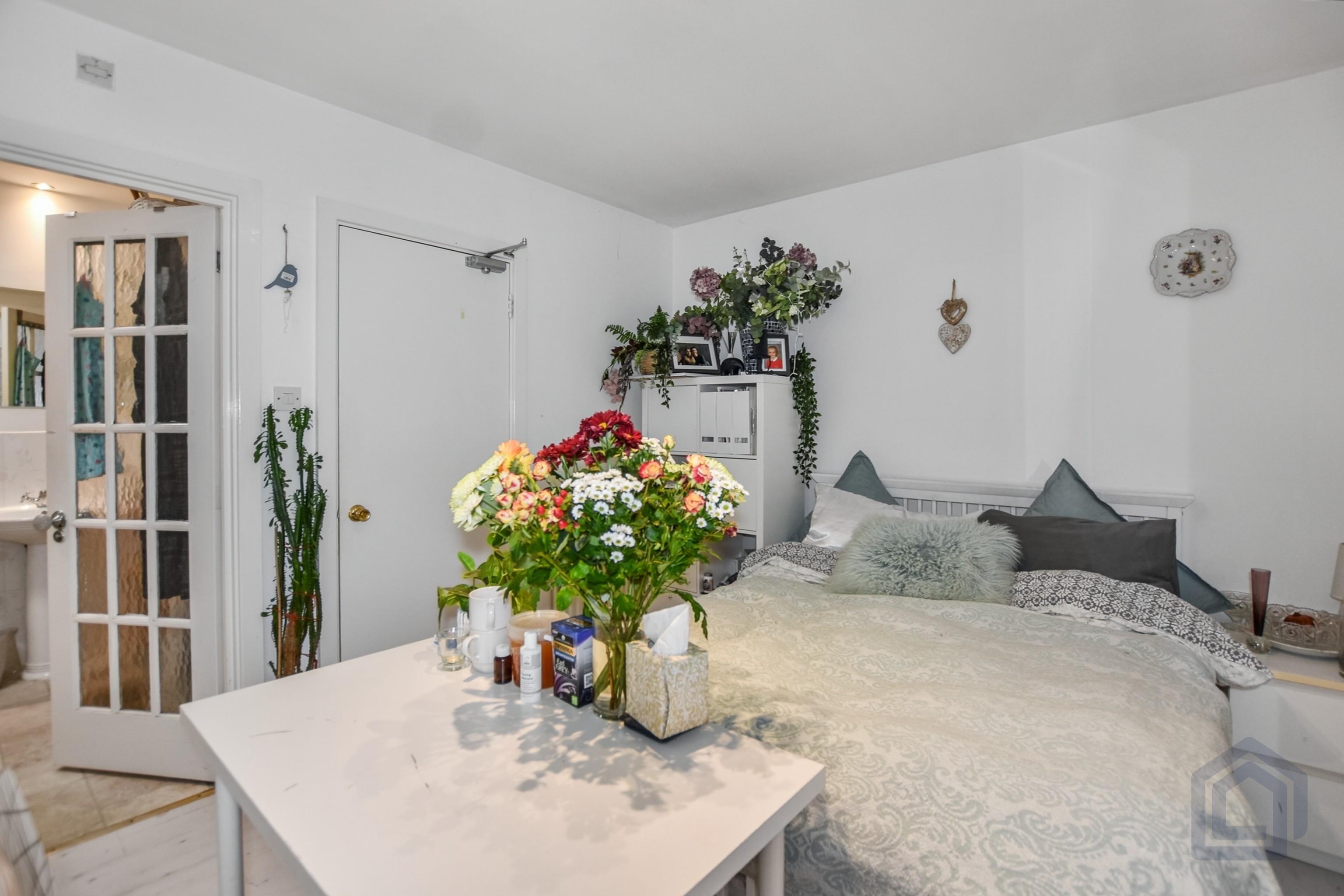 5 Bedroom Terraced House in London