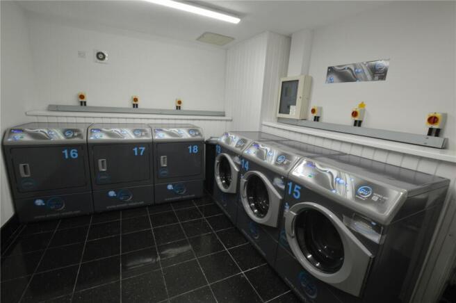 48b Longside Lane, Bradford, BD7 1DQ