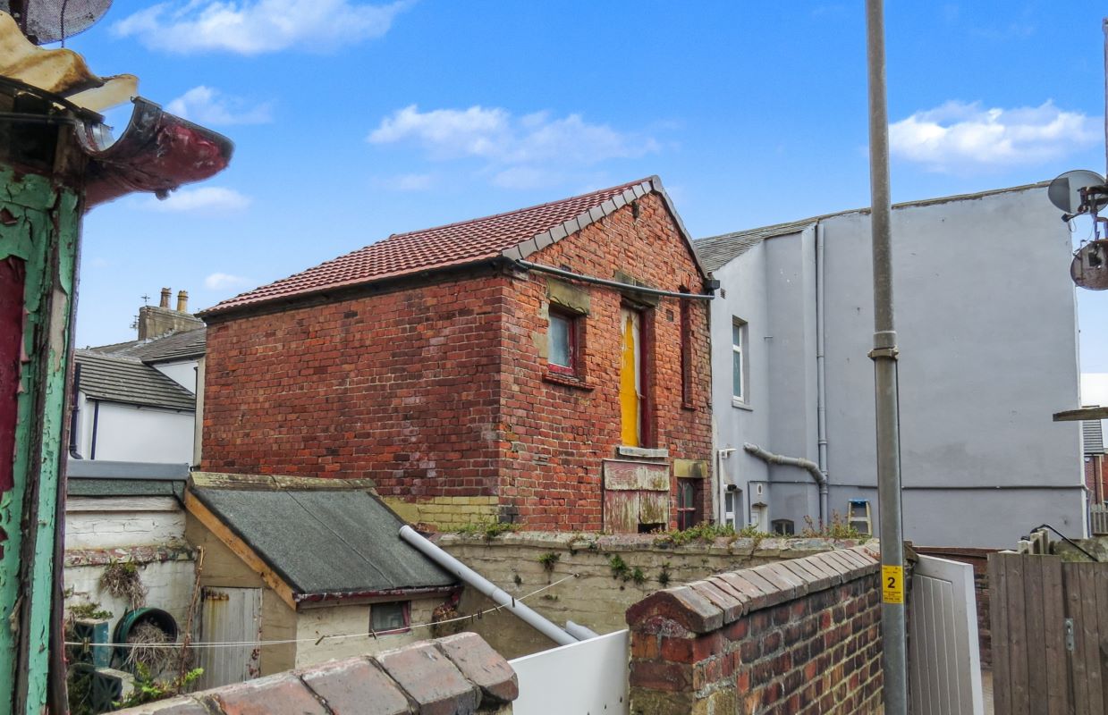  Semi Detached House in Blackpool