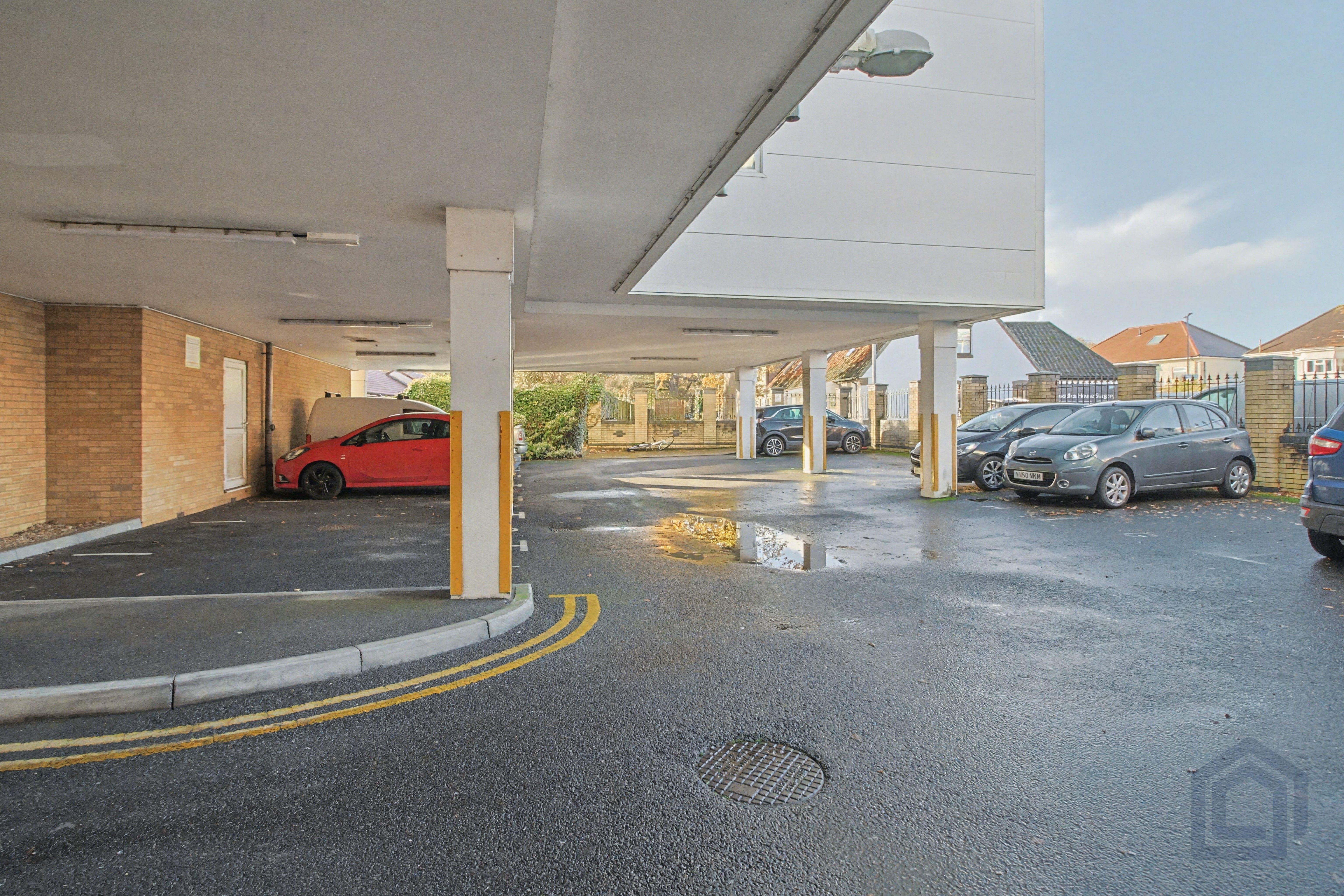 FLAT 6, POINT 500 Castle Lane West, Bournemouth, BH8 9TF