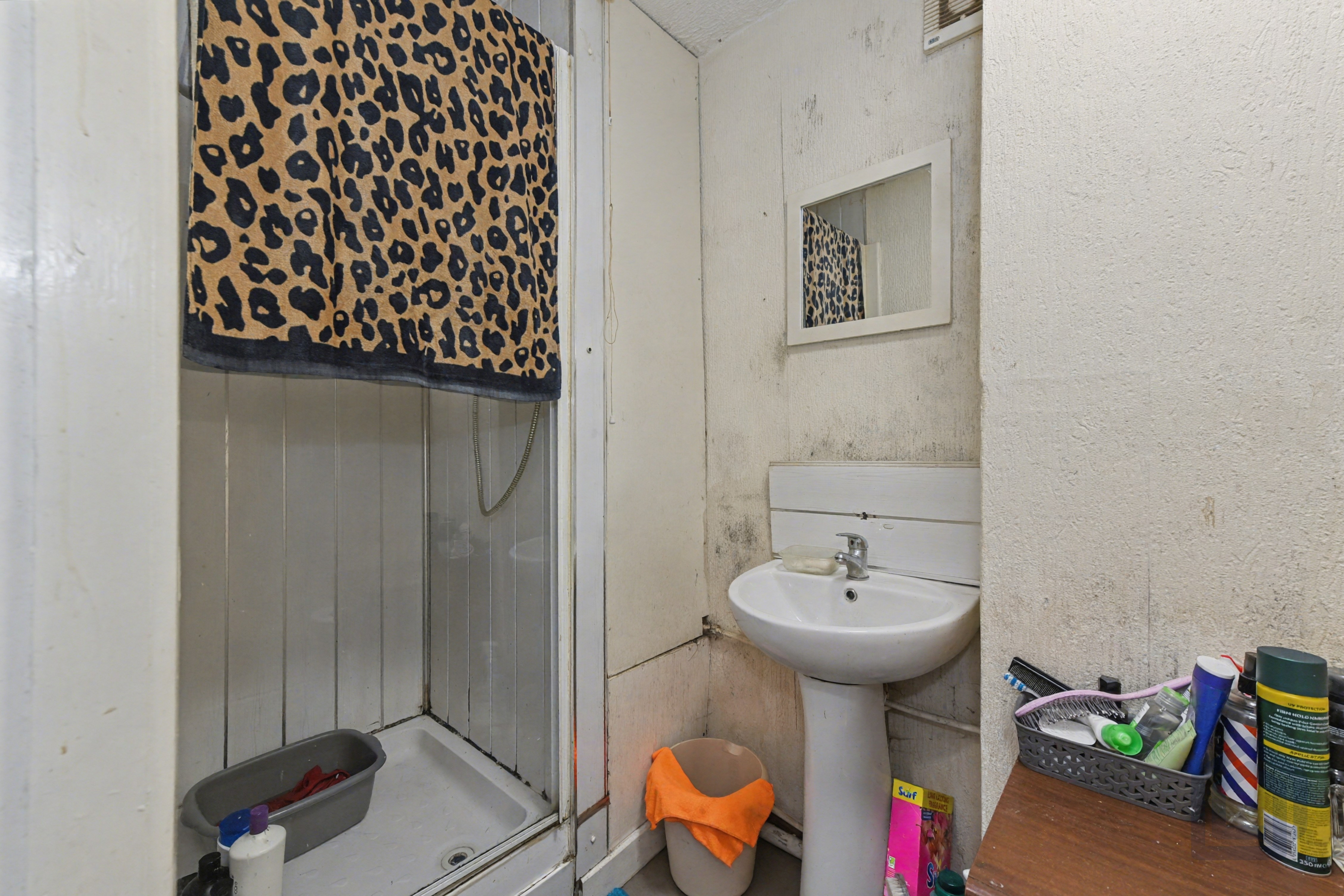 103/103A Greenlawns, Tipton, DY4 0SU