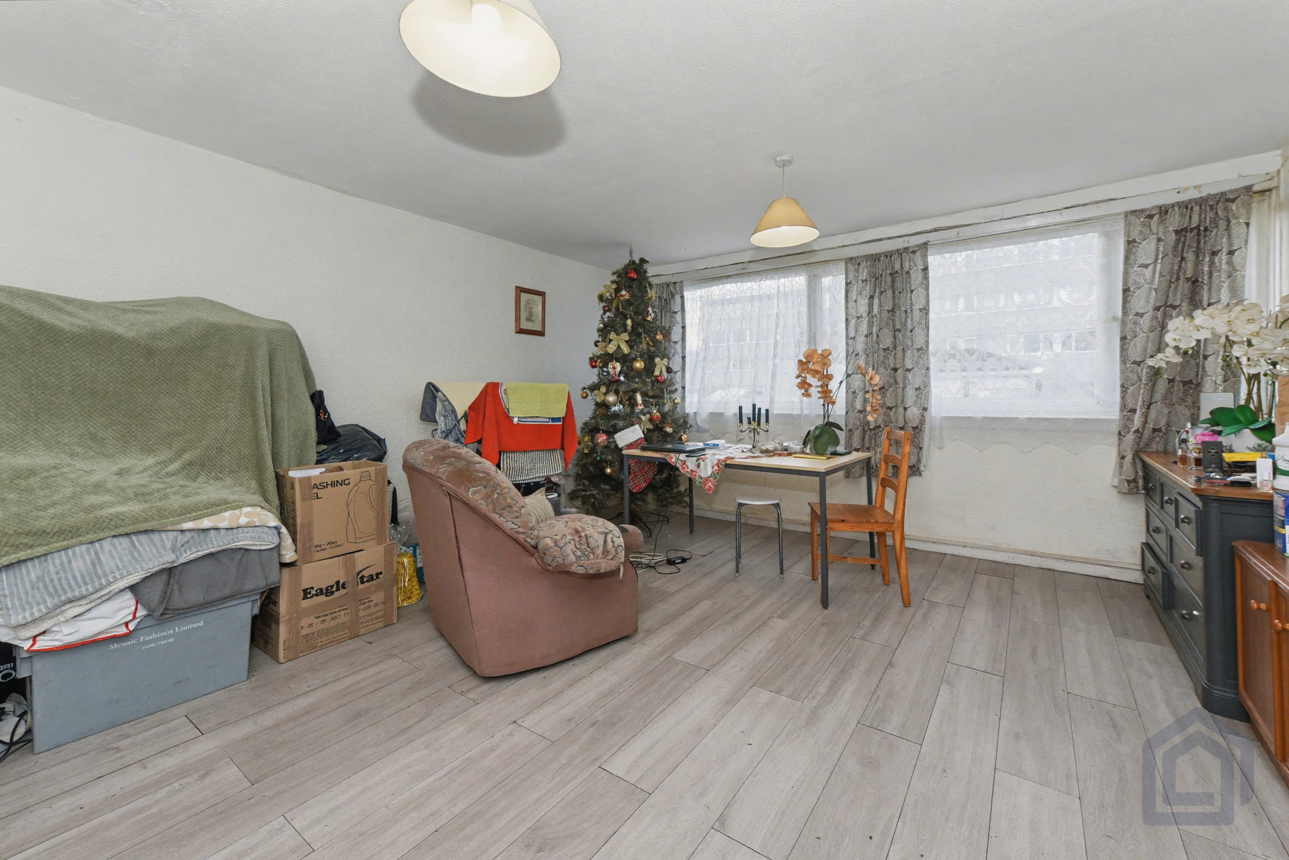 103/103A Greenlawns, Tipton, DY4 0SU