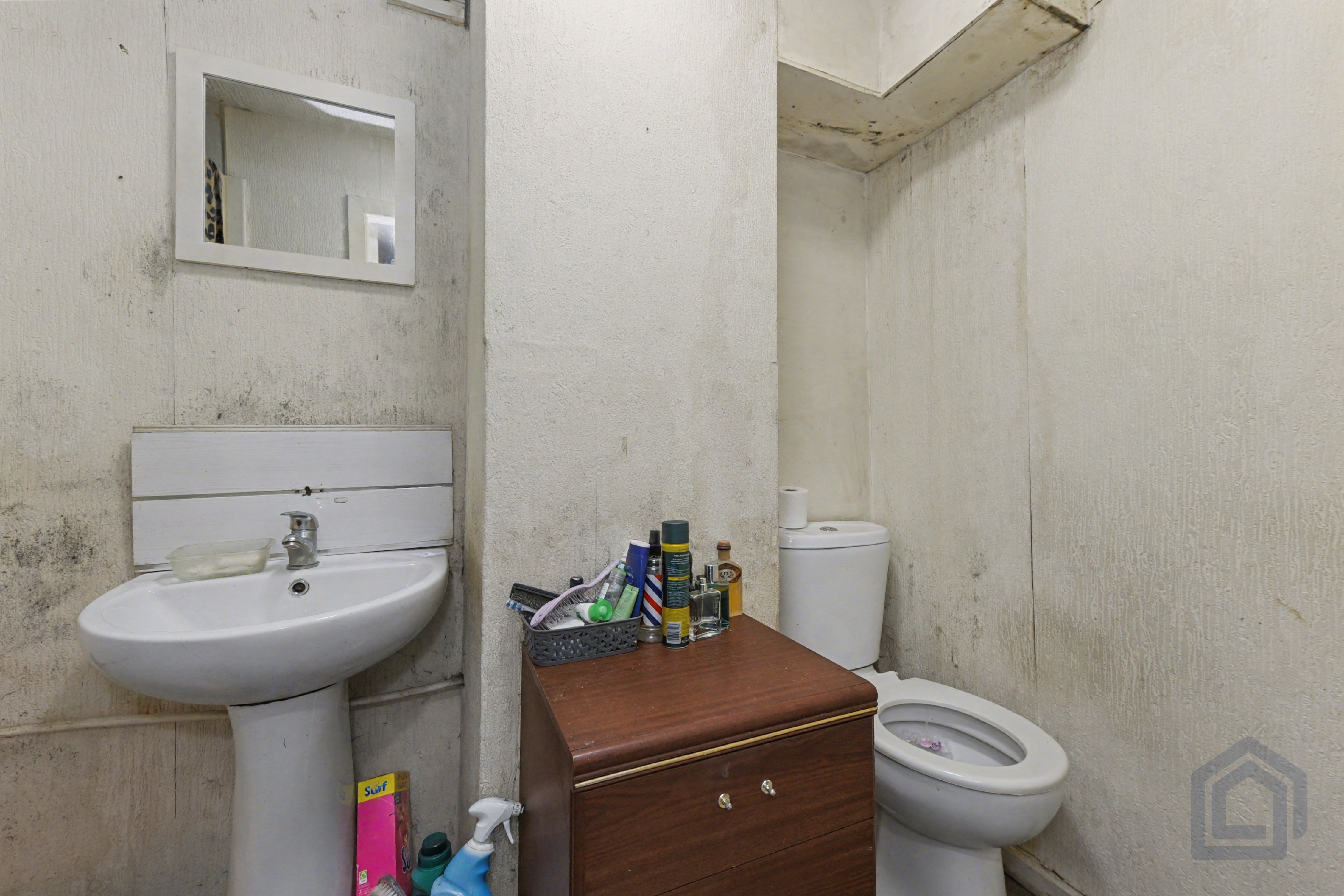 103/103A Greenlawns, Tipton, DY4 0SU