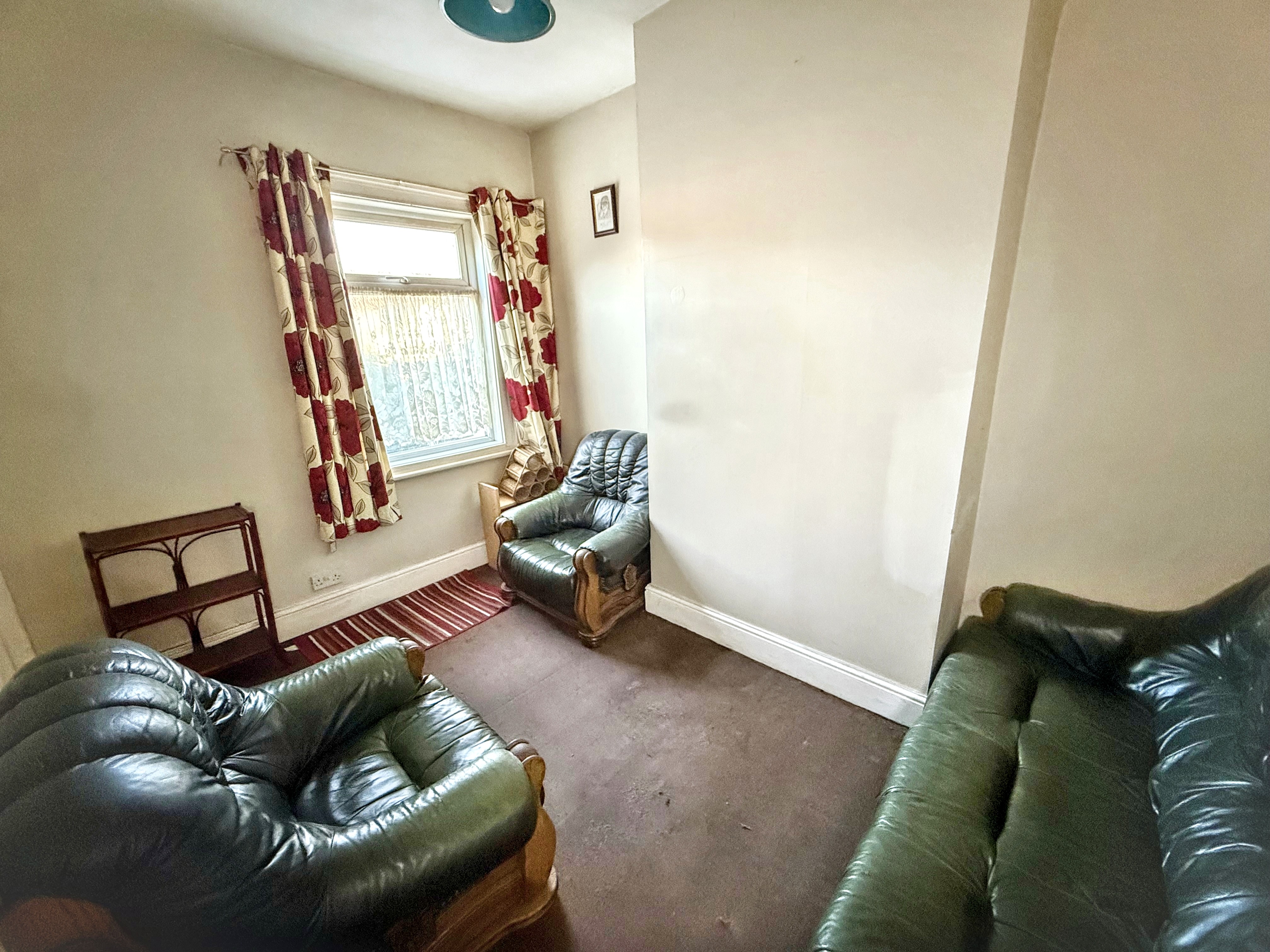 53, Wood Street,, Burton-on-Trent,, DE14 3AB