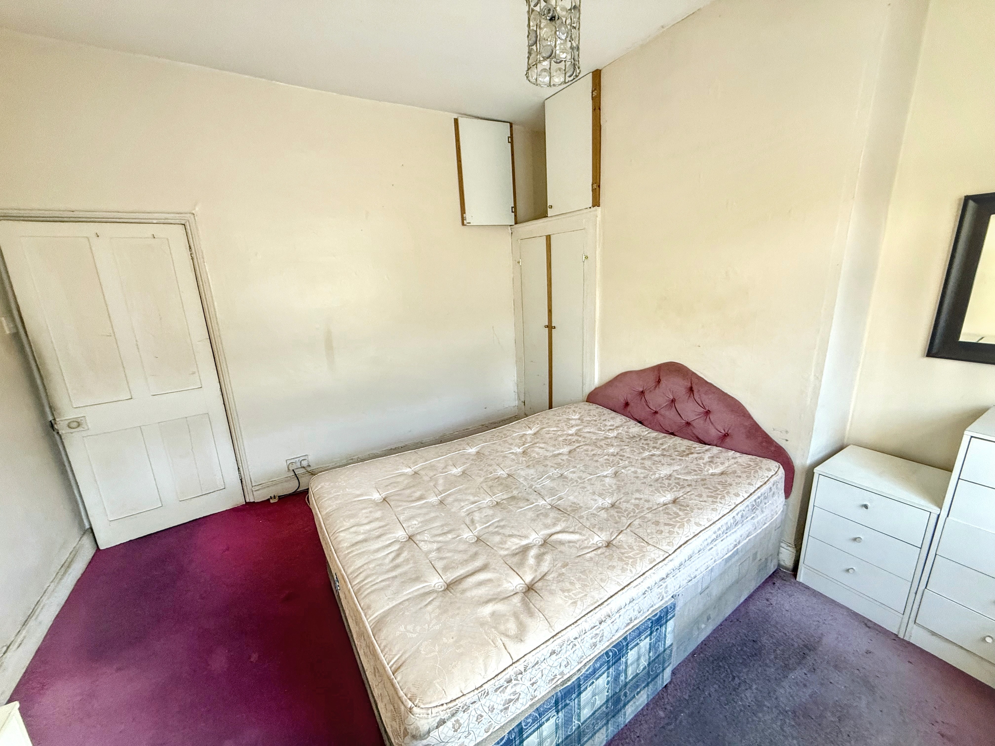 53, Wood Street,, Burton-on-Trent,, DE14 3AB