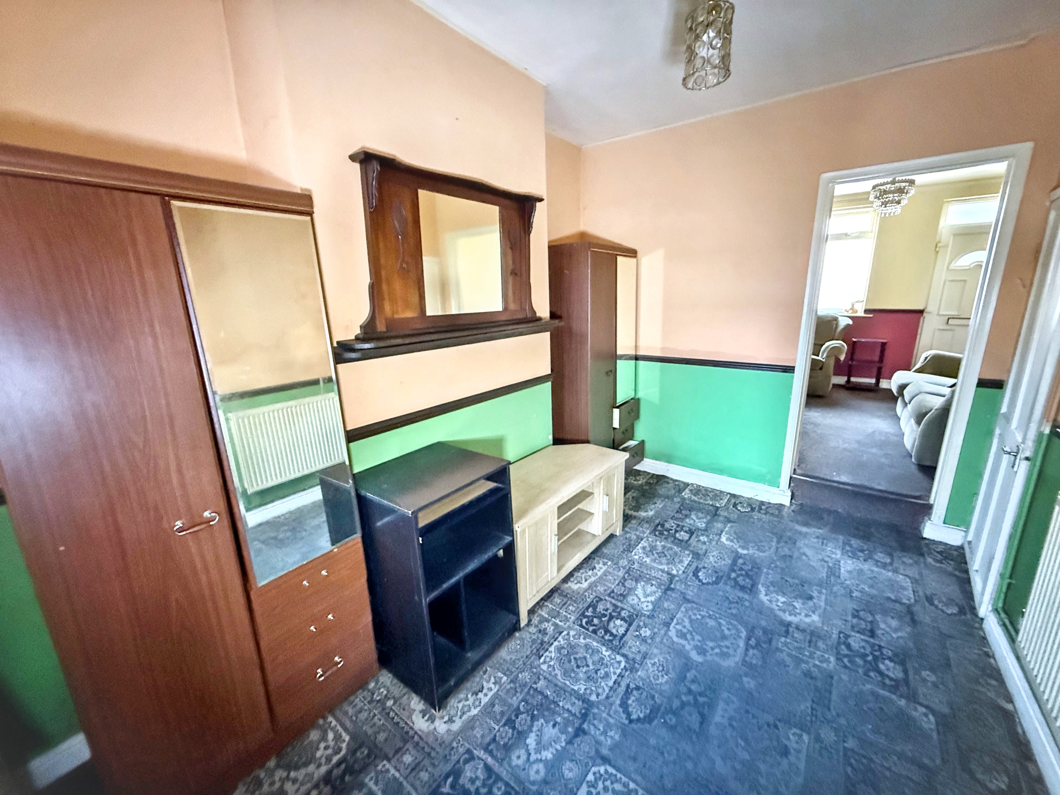 53, Wood Street,, Burton-on-Trent,, DE14 3AB