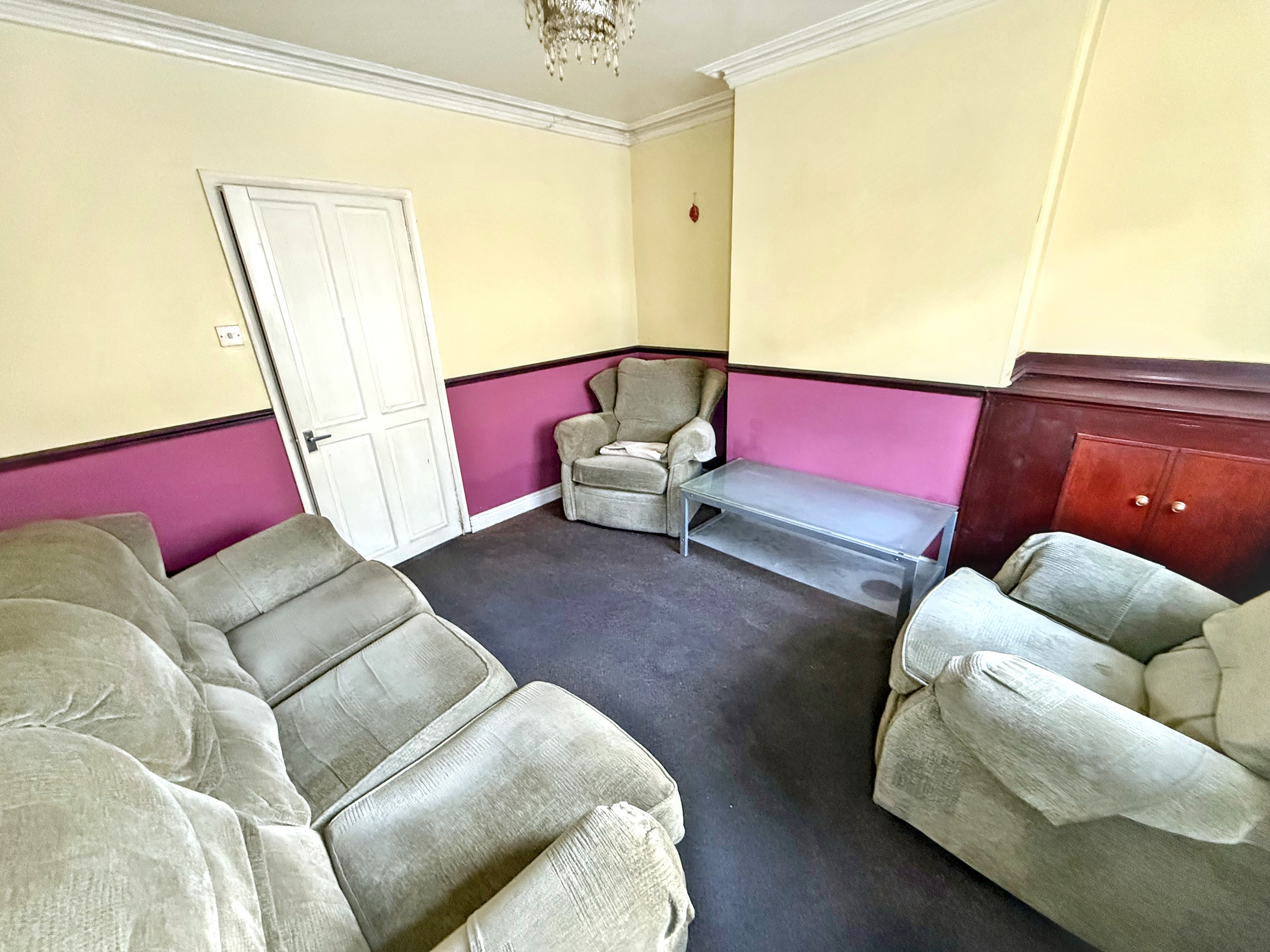 53, Wood Street,, Burton-on-Trent,, DE14 3AB