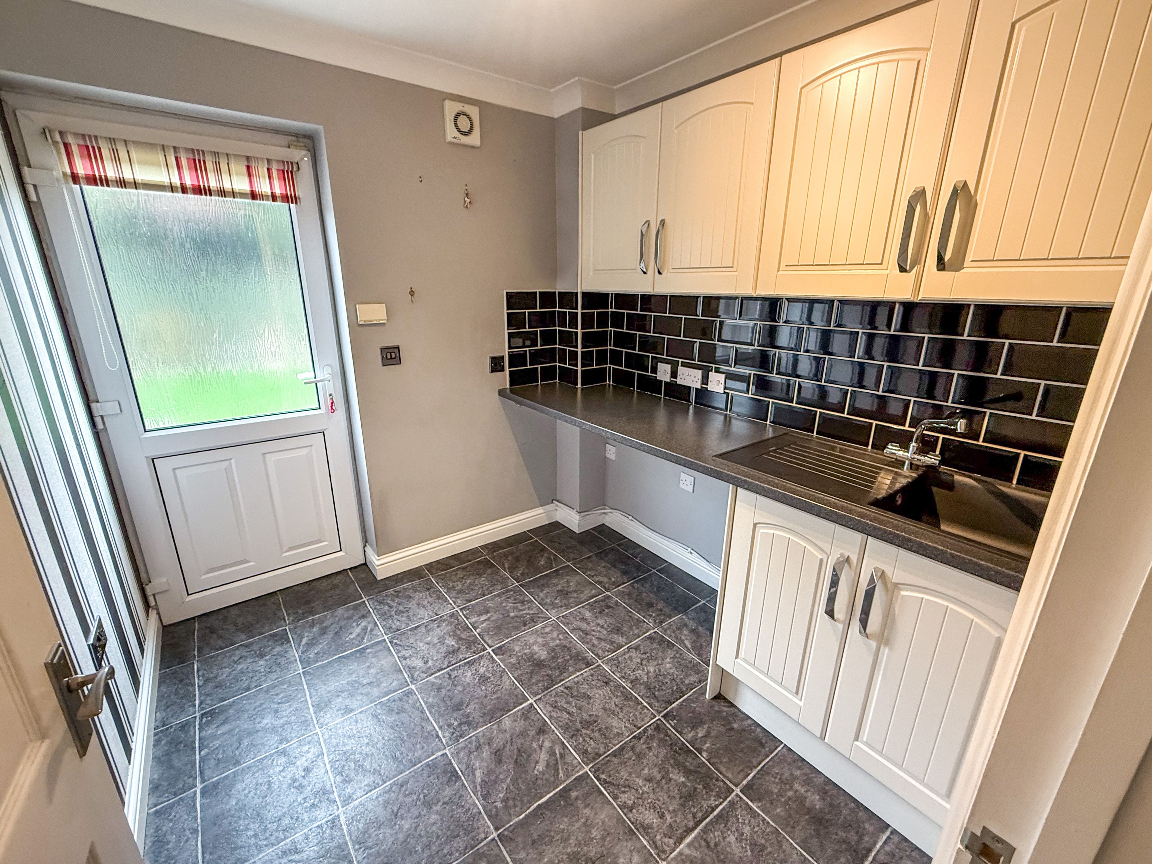 52 Back Road, Wisbech, PE13 4JW