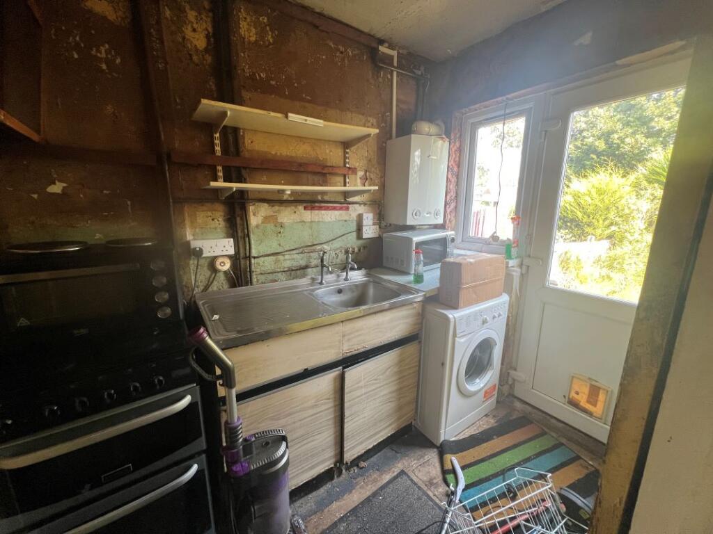 102 Edenhurst Road, Longbridge, Birmingham, B31 4PL