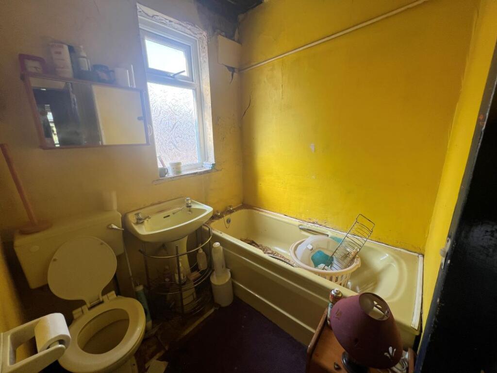 102 Edenhurst Road, Longbridge, Birmingham, B31 4PL