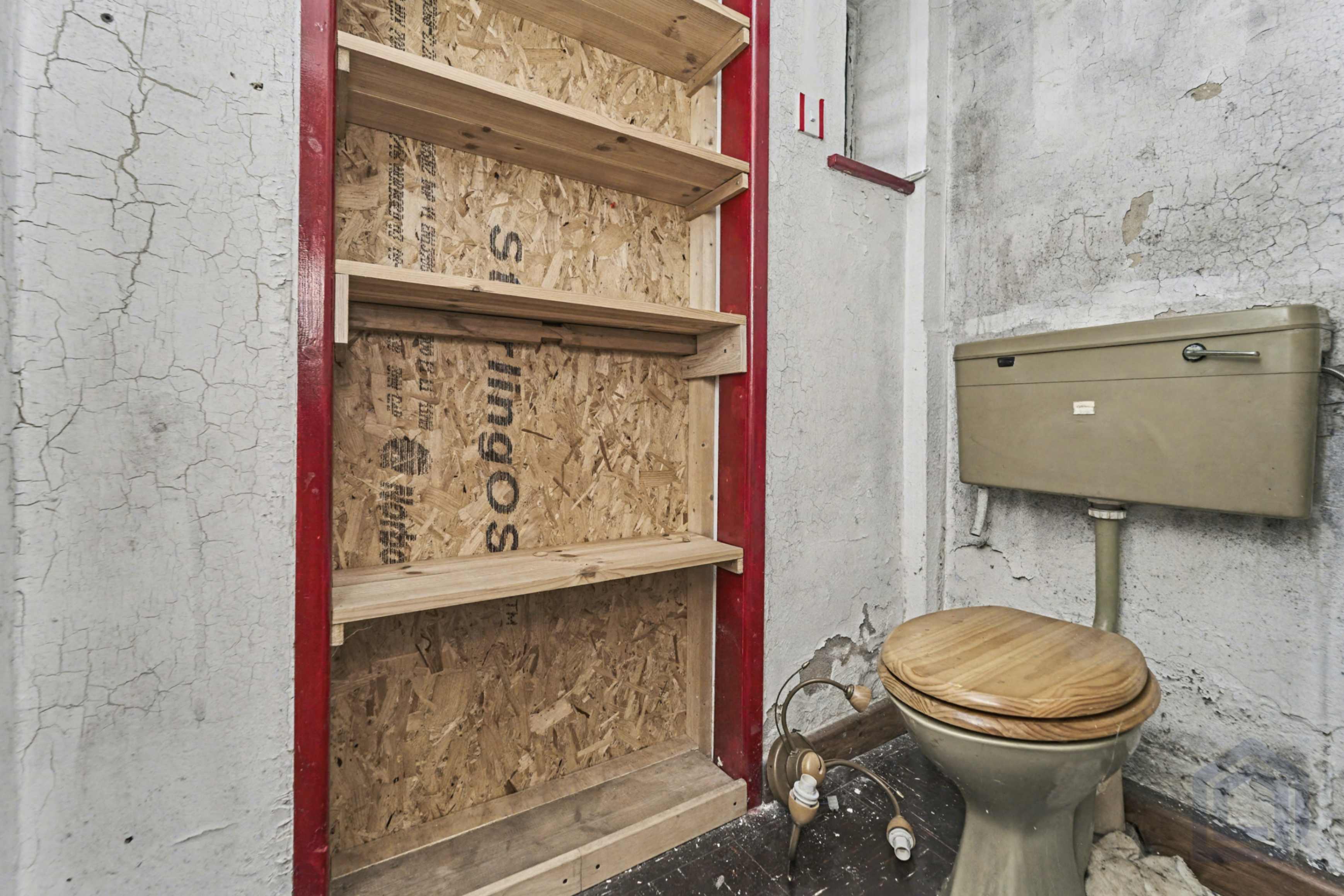 100, Stowheath Lane,, Wolverhampton,, WV1 2TQ