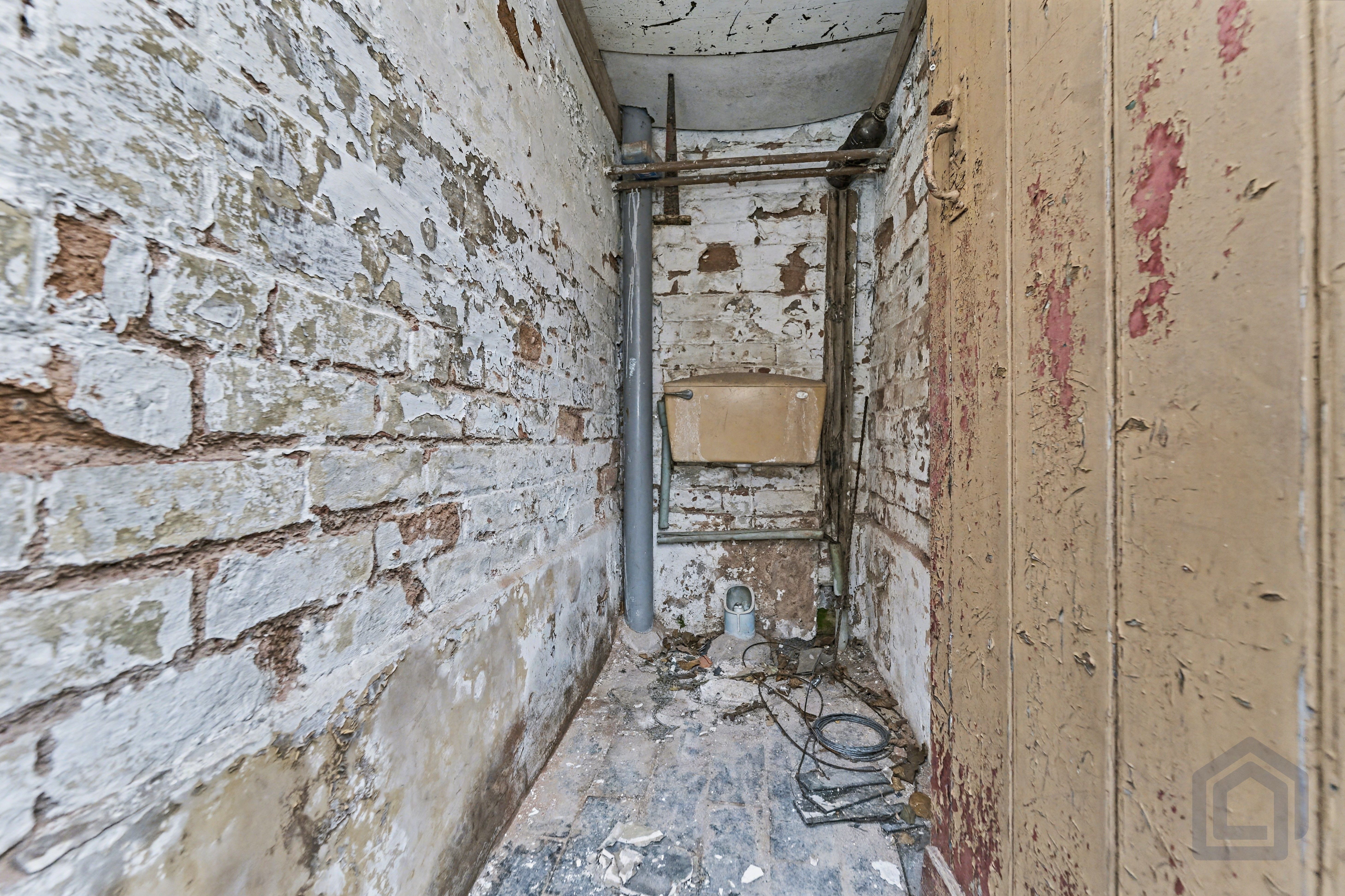 36, St Judes Road West,, Wolverhampton,, WV6 0DA