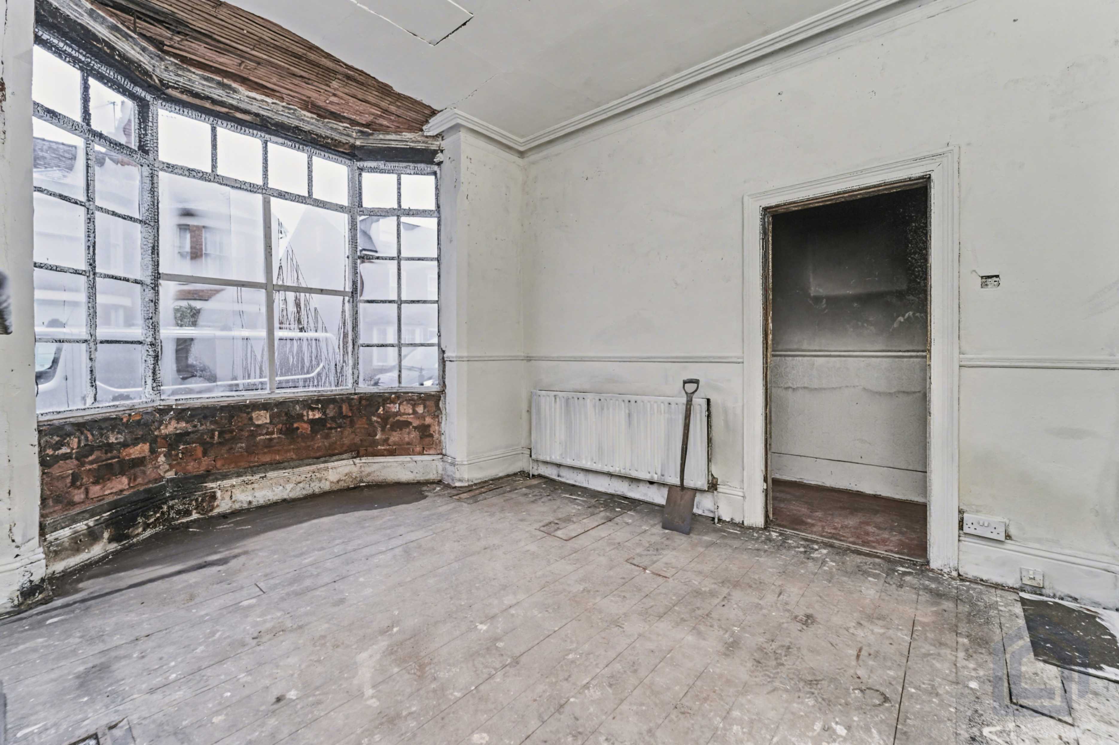 36, St Judes Road West,, Wolverhampton,, WV6 0DA