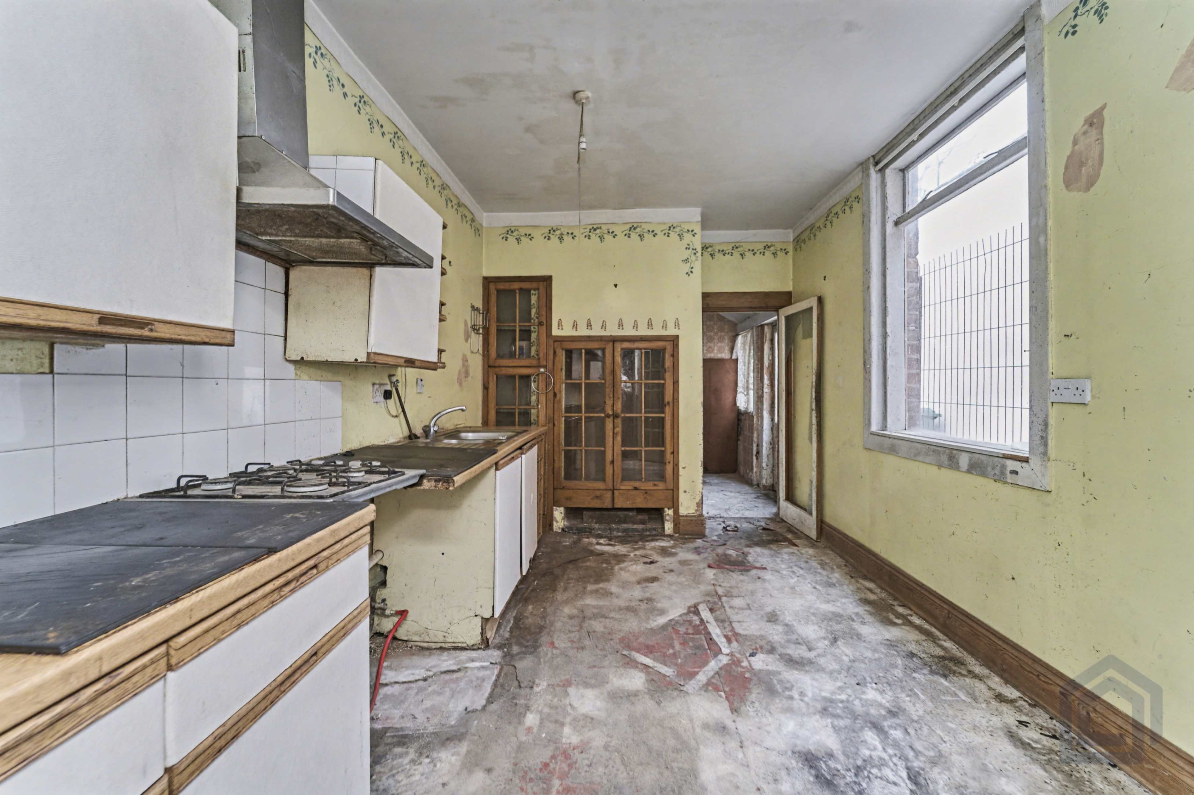 36, St Judes Road West,, Wolverhampton,, WV6 0DA