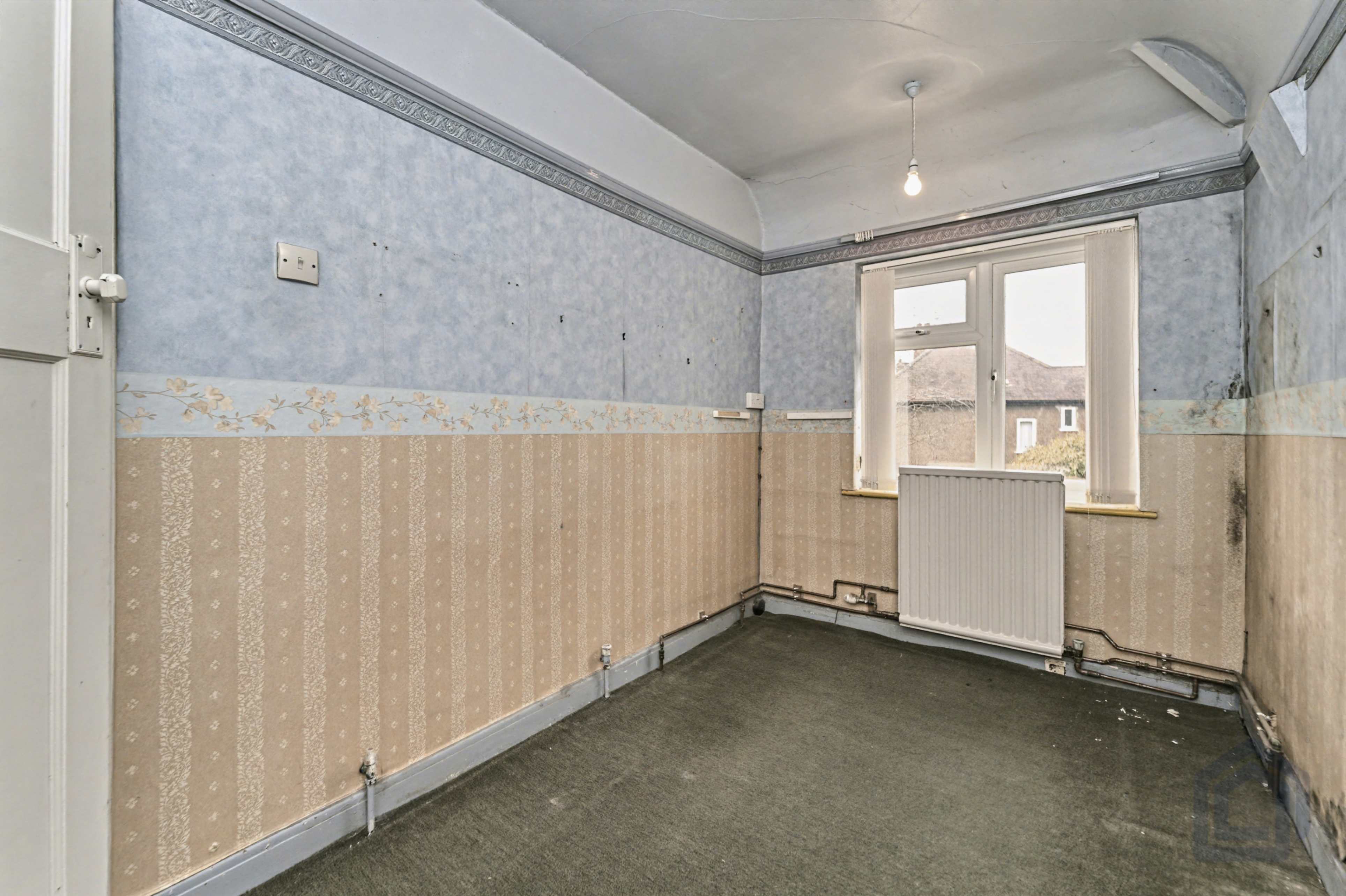 9, Eccleshall Avenue, Oxley,, Wolverhampton,, WV10 6TN