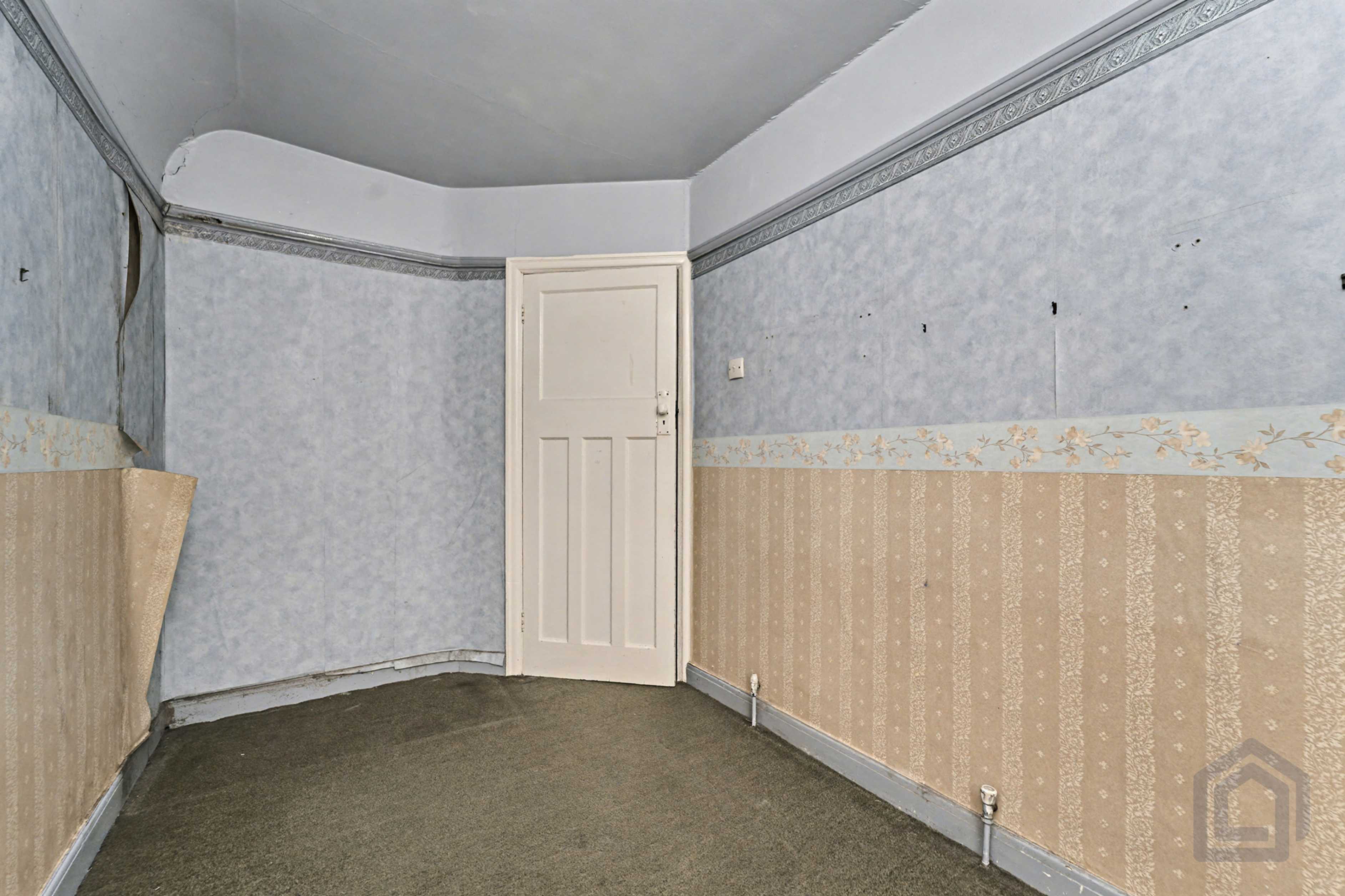 9, Eccleshall Avenue, Oxley,, Wolverhampton,, WV10 6TN