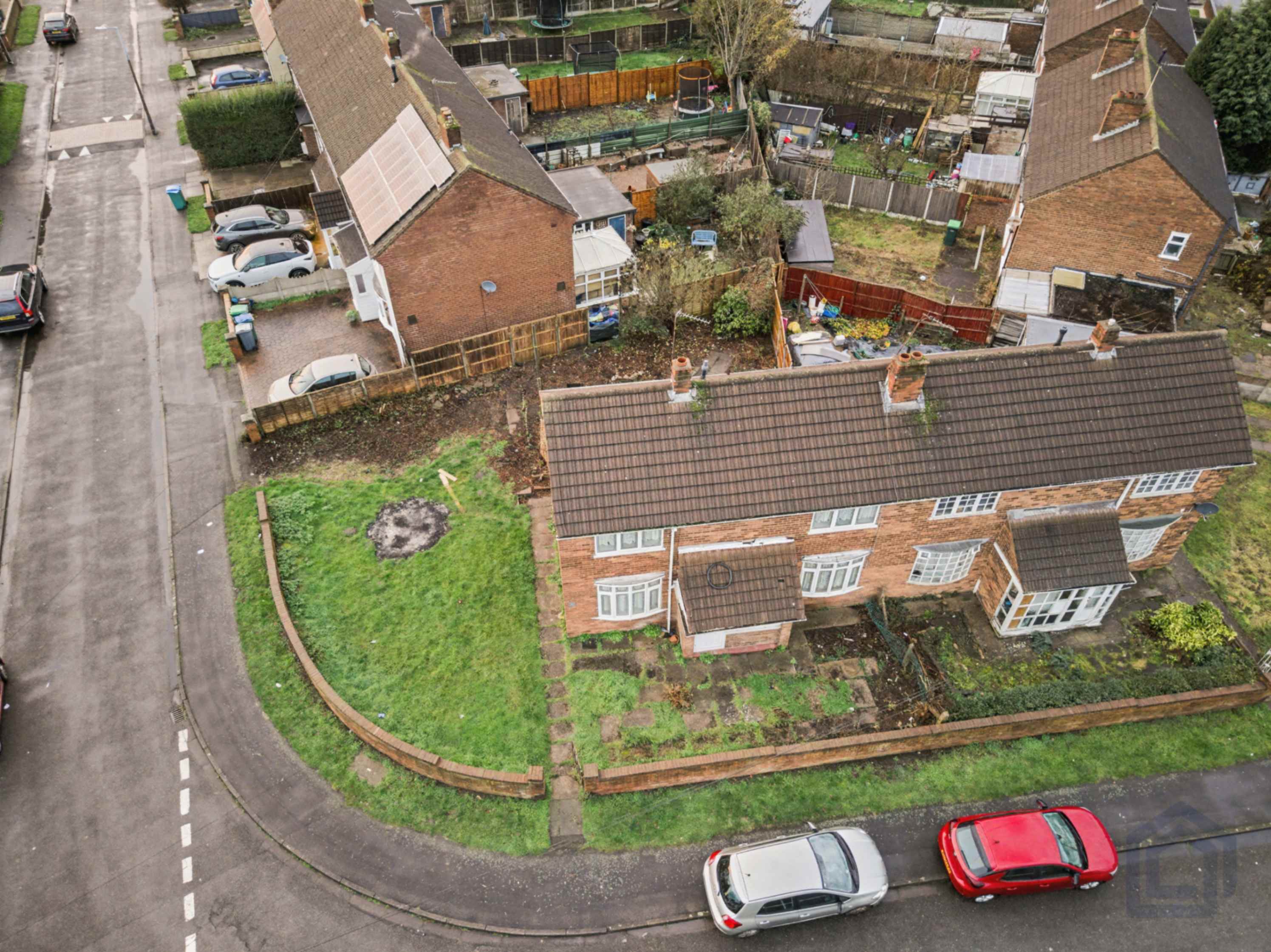 18, Oval Road,, Tipton,, DY4 9RT