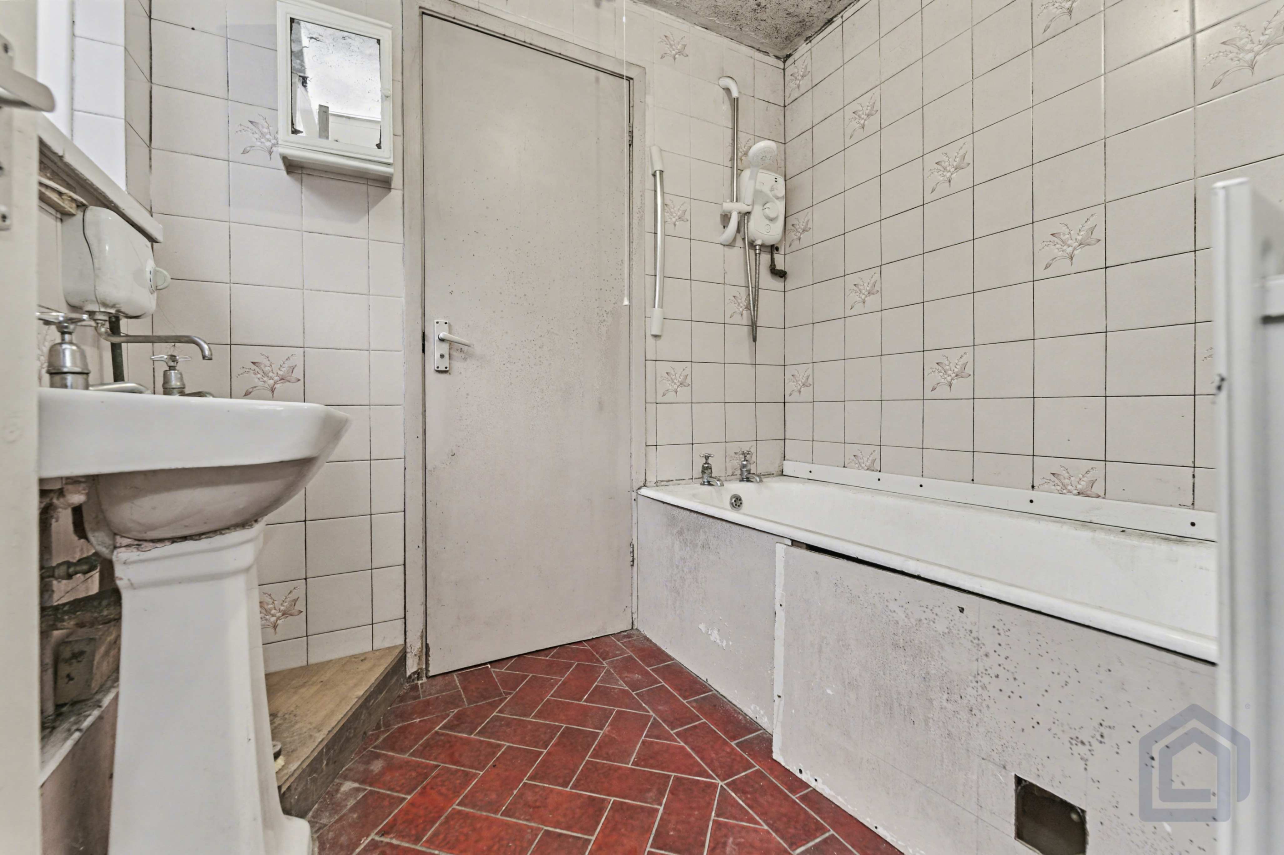 102, Whitehall Road,, Tipton,, DY4 7JR