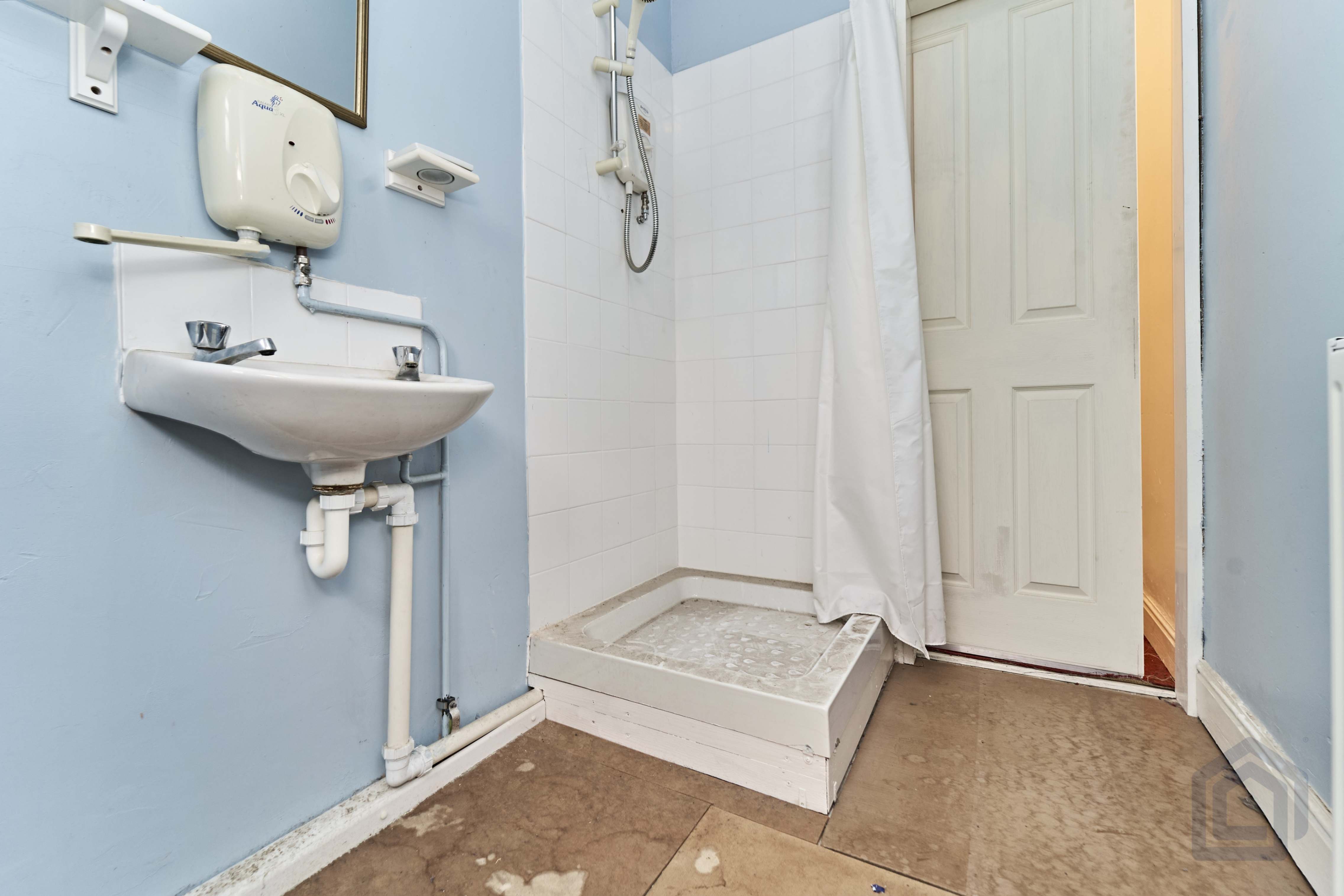 102, Whitehall Road,, Tipton,, DY4 7JR