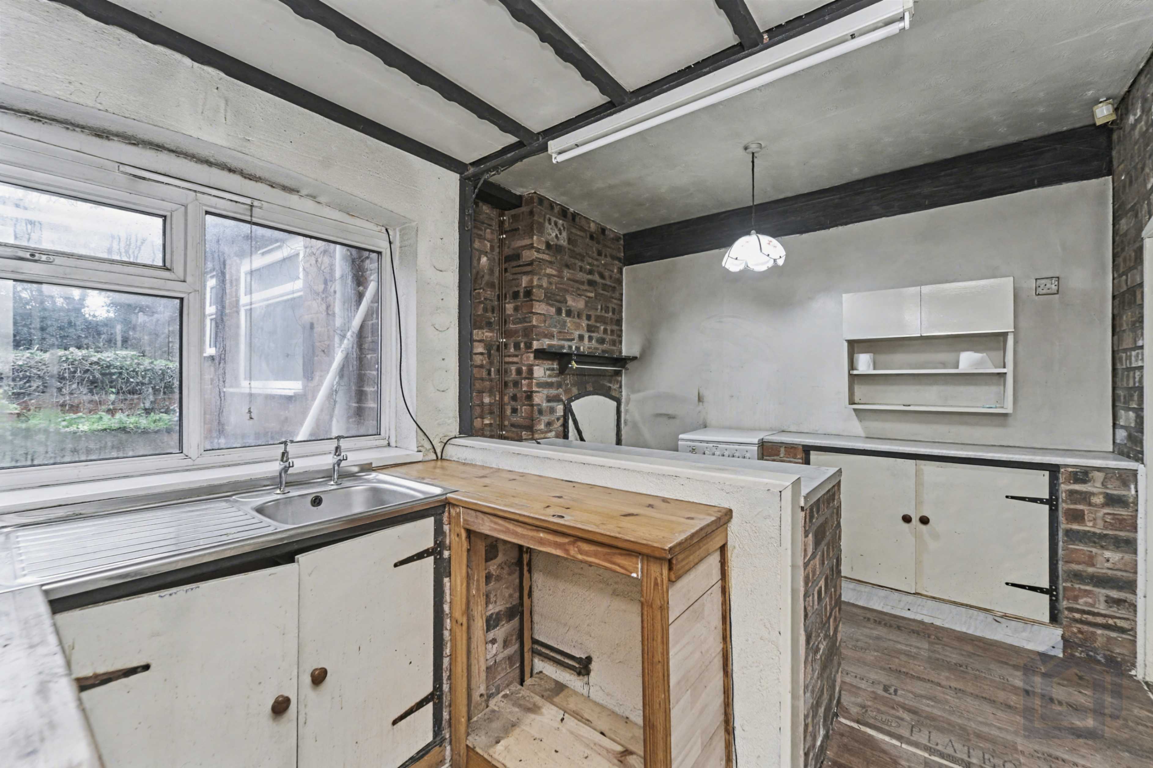 102, Whitehall Road,, Tipton,, DY4 7JR