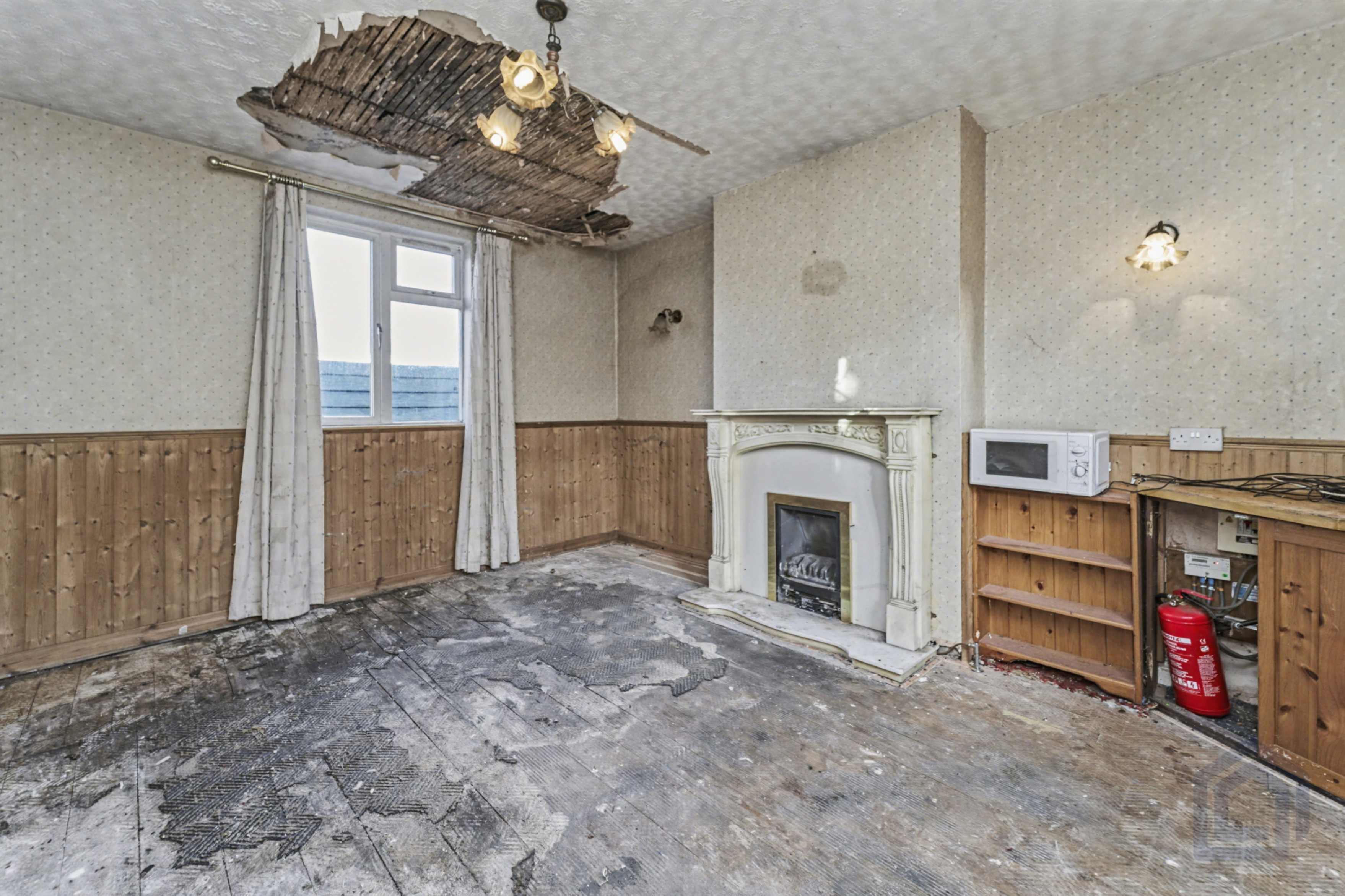 8, Sherwood Avenue,, Tipton,, DY4 8LG