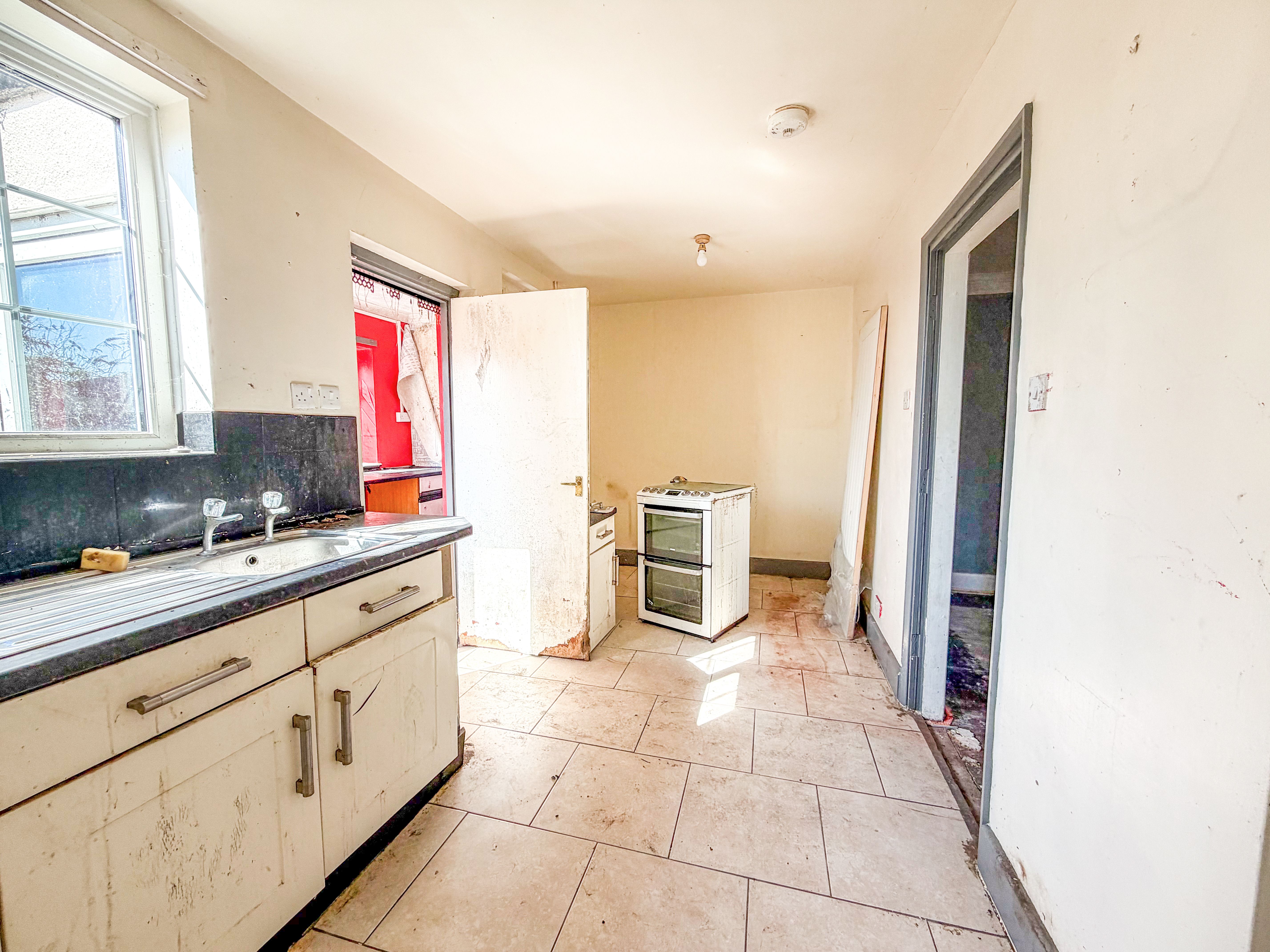 8 Cochrane Road, Dudley, DY2 0SF