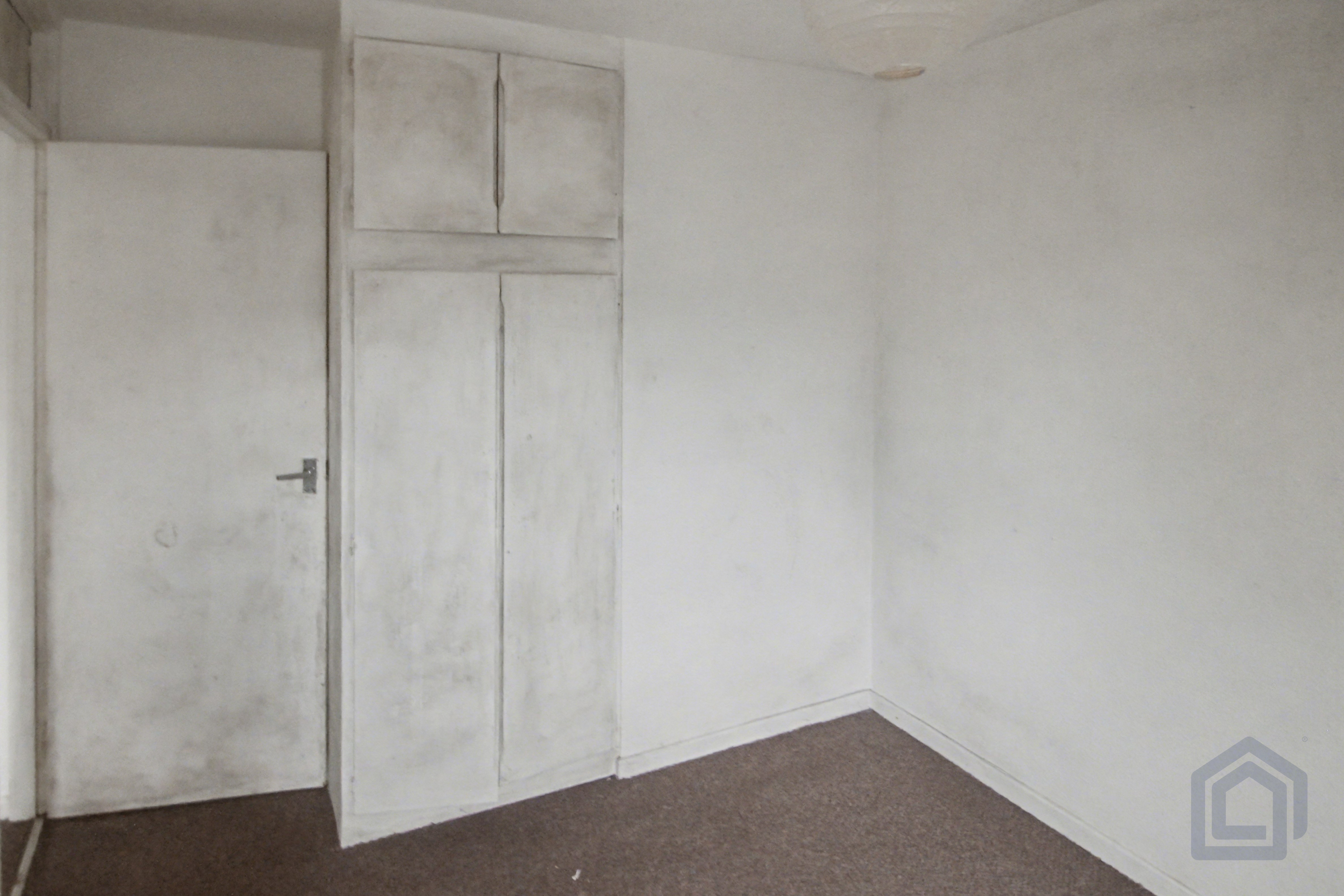Flat 4, Hughenden Court, Mount Pleasant Road,, Hastings, East Sussex,, TN34 3ST