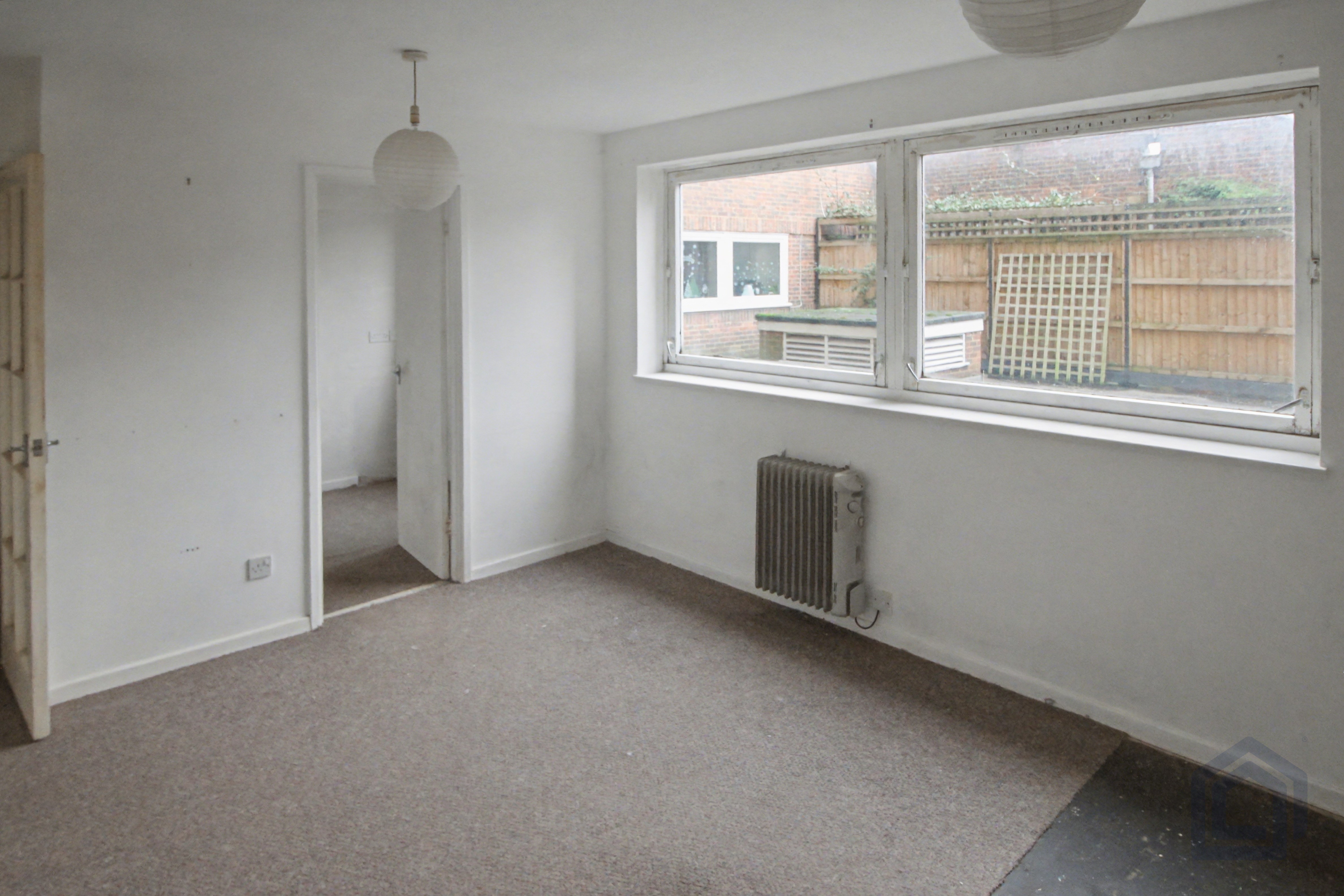 Flat 4, Hughenden Court, Mount Pleasant Road,, Hastings, East Sussex,, TN34 3ST