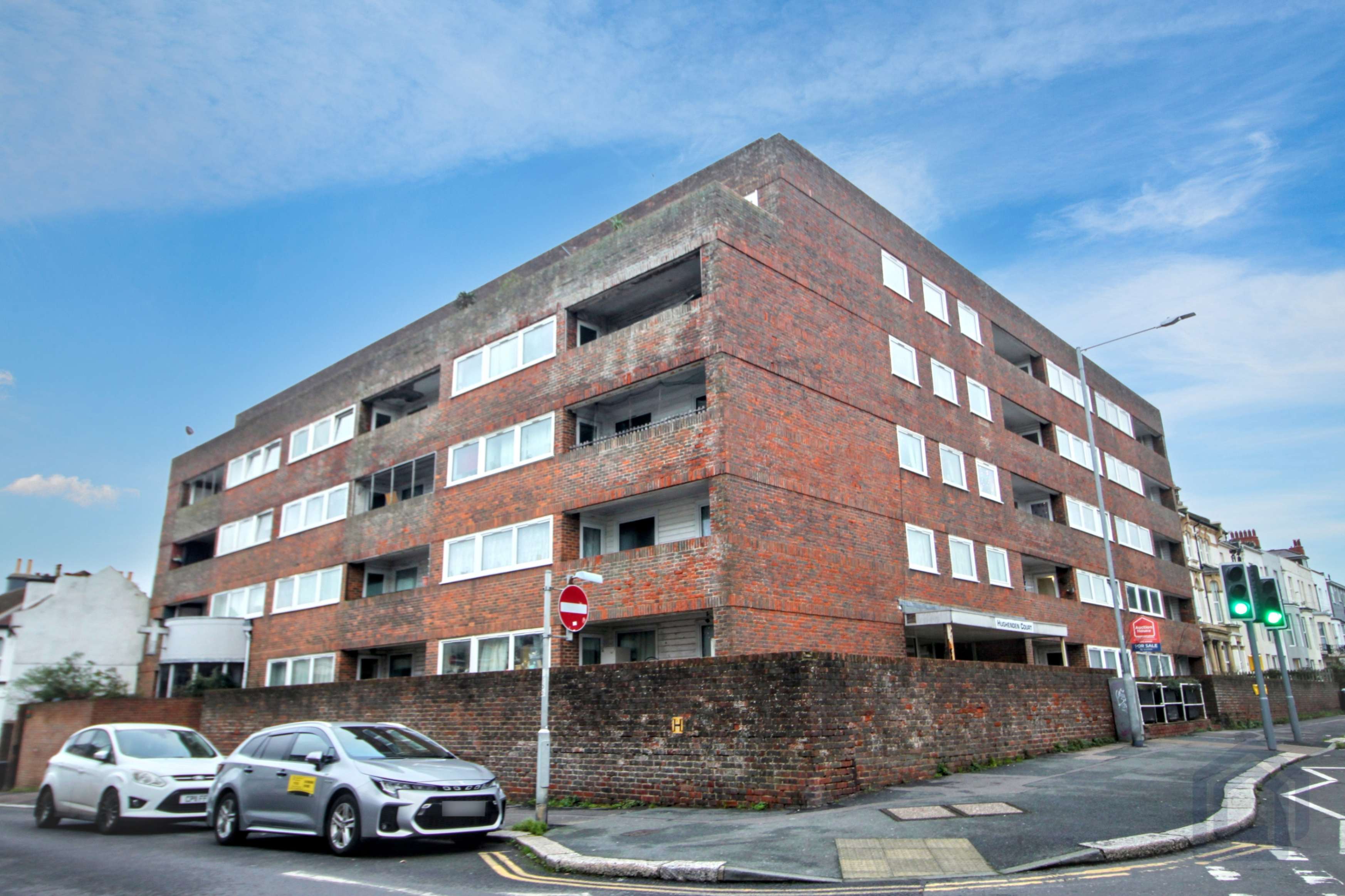 Flat 4, Hughenden Court, Mount Pleasant Road,, Hastings, East Sussex,, TN34 3ST