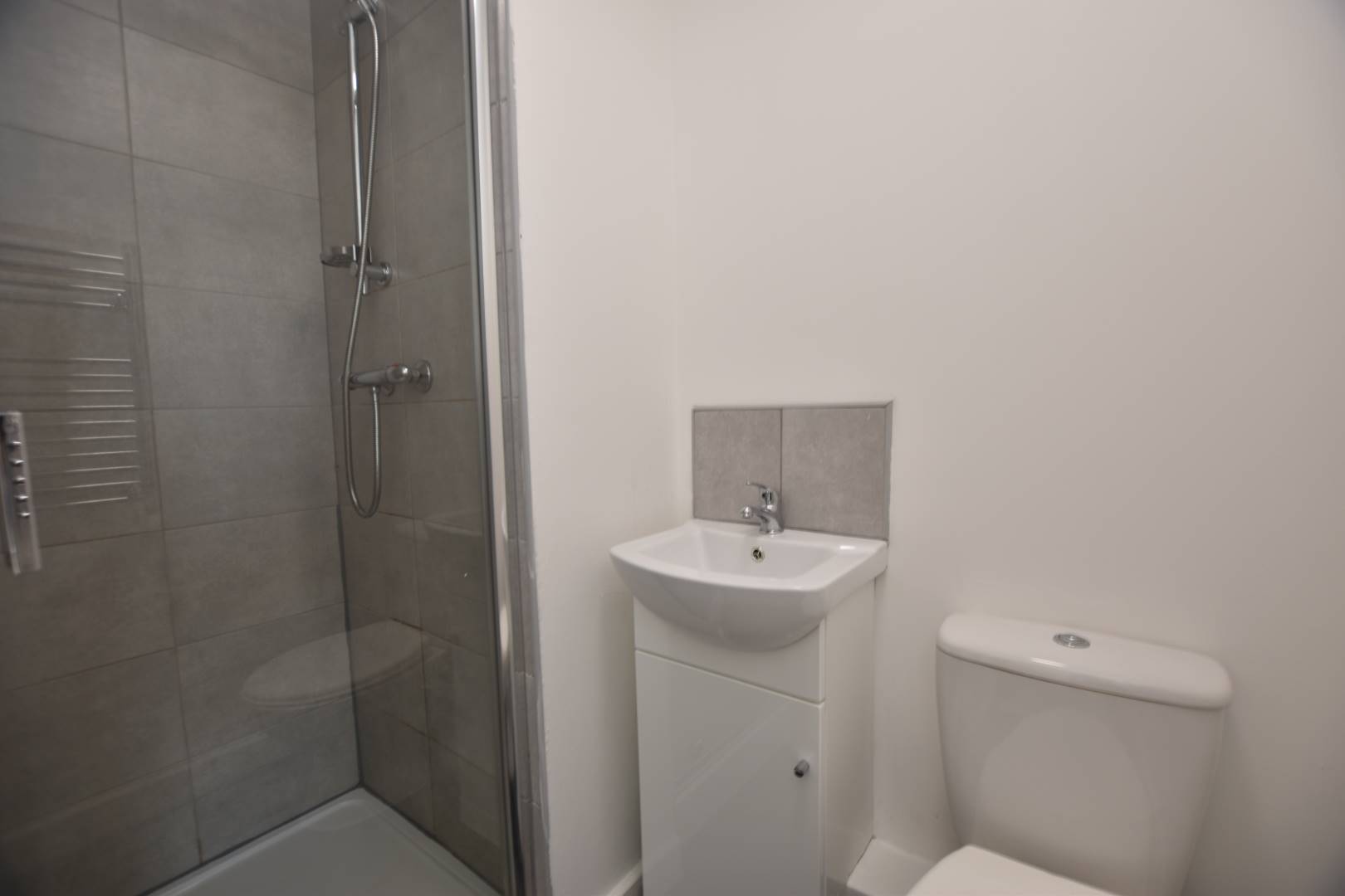 Room 804, Flat 23, Colonnade House 201 Sunbridge Road Bradford BD1 2BE, Bradford, BD1 2BE