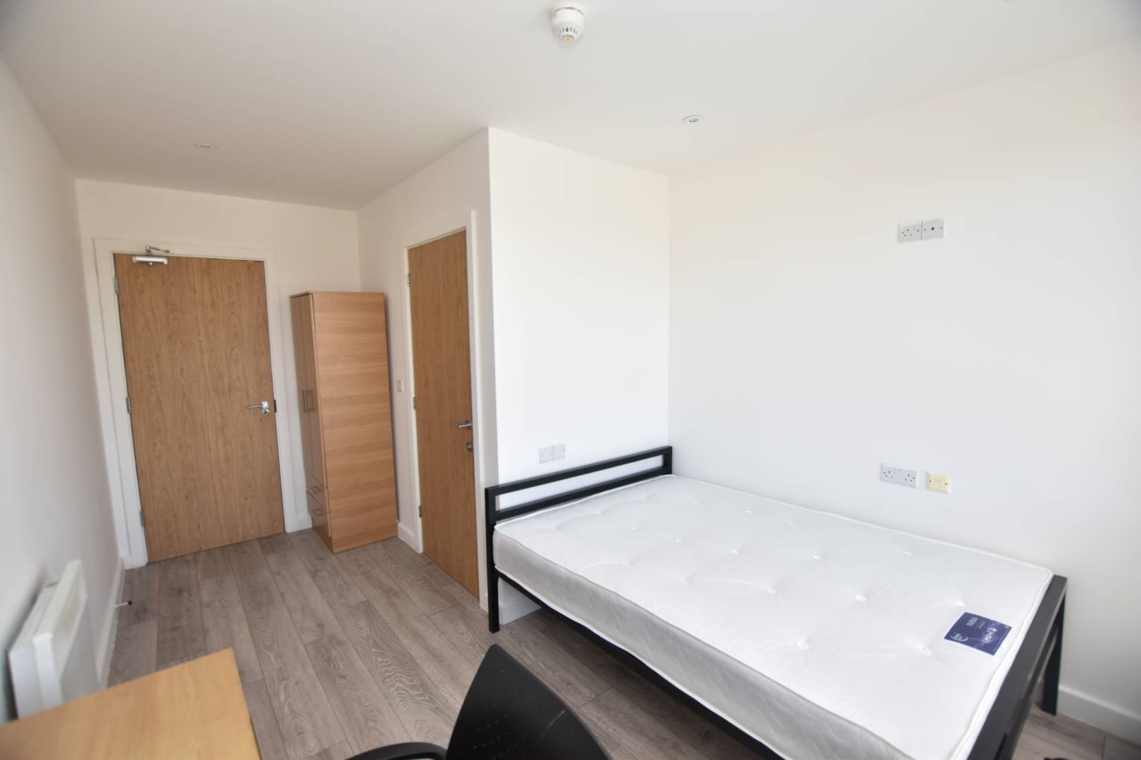 Room 804, Flat 23, Colonnade House 201 Sunbridge Road Bradford BD1 2BE, Bradford, BD1 2BE